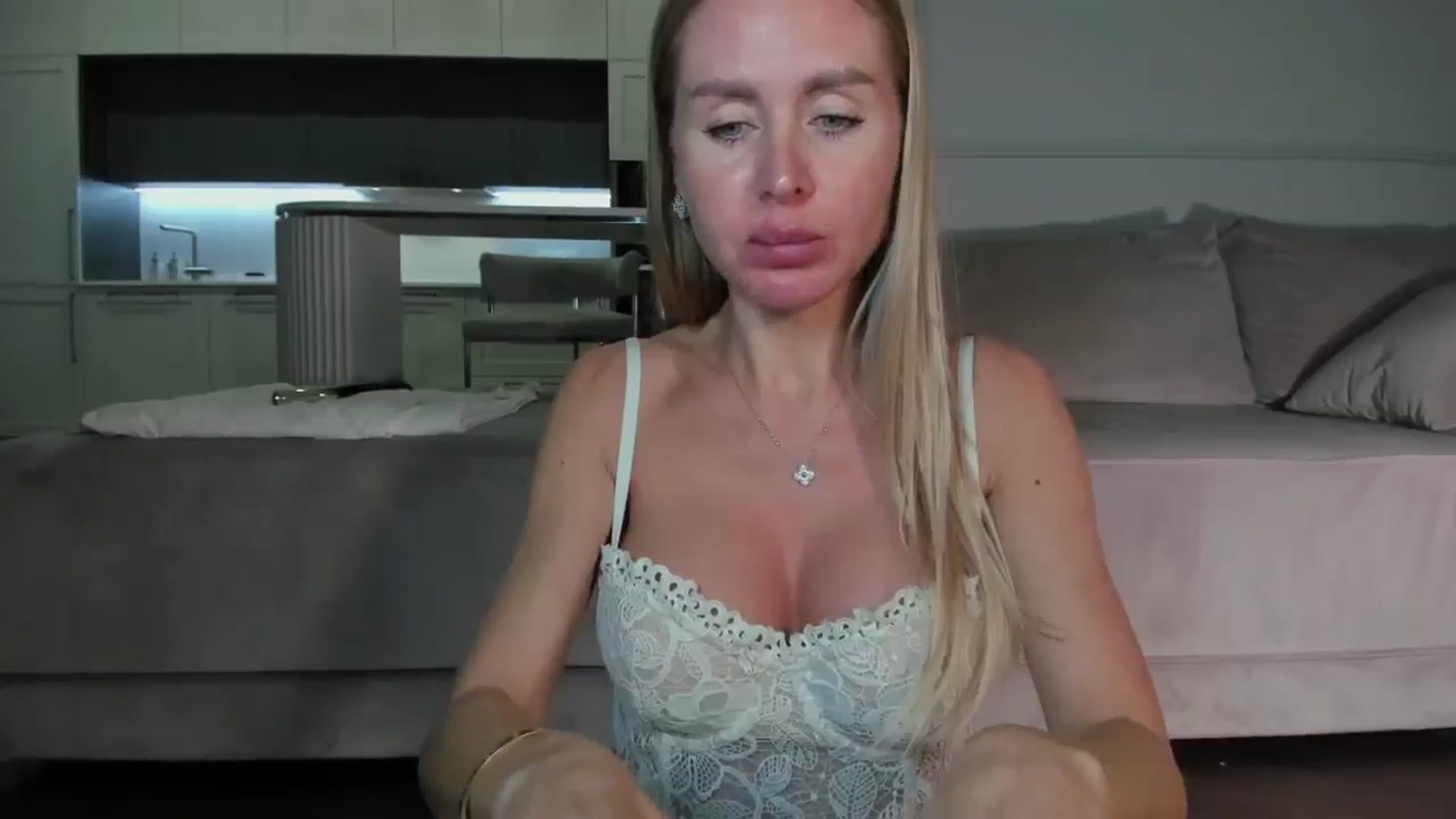 Gallery image thumbnail from Smart_Cat's myfreecams stream on, 05/06/2025, 01:47 image 16 of 20