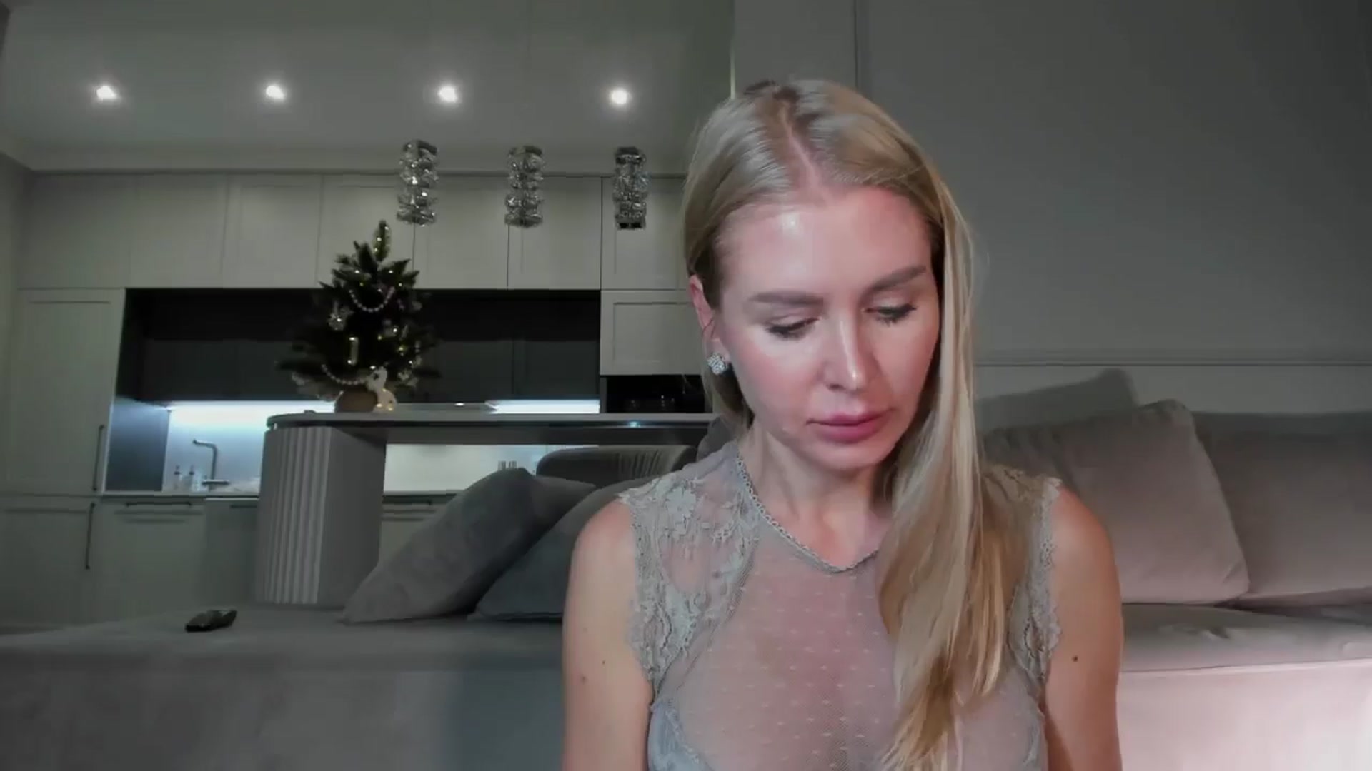 Gallery image thumbnail from Smart_Cat's myfreecams stream on, 12/07/2025, 01:58 image 11 of 20