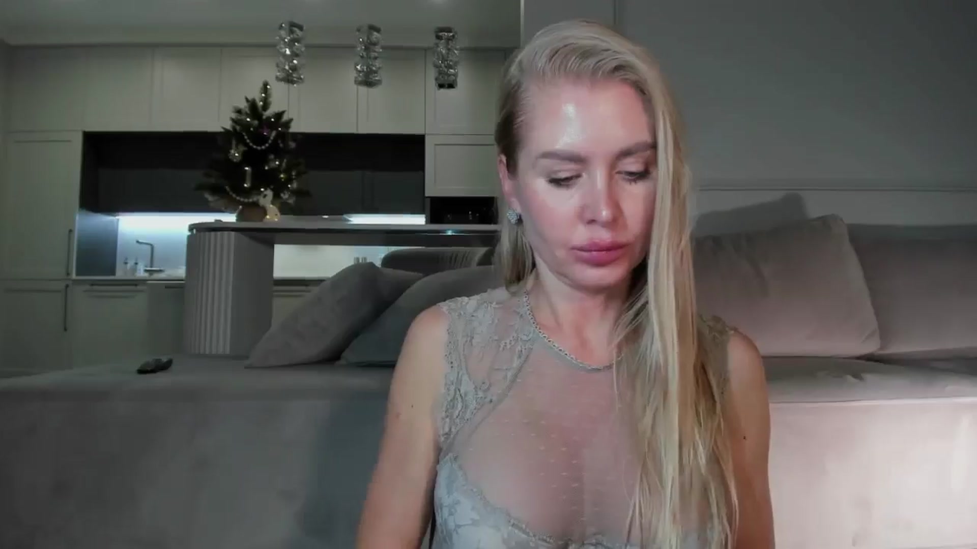Gallery image thumbnail from Smart_Cat's myfreecams stream on, 12/07/2025, 01:58 image 20 of 20