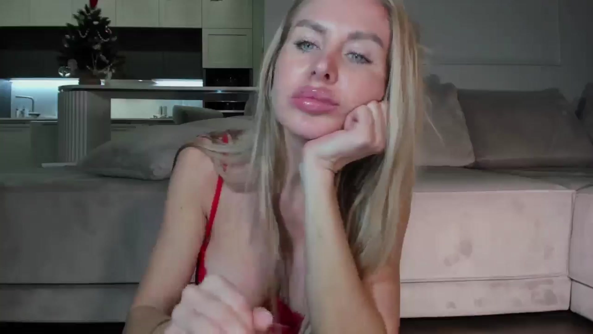 Gallery image thumbnail from Smart_Cat's myfreecams stream on, 12/20/2025, 03:53 image 15 of 20