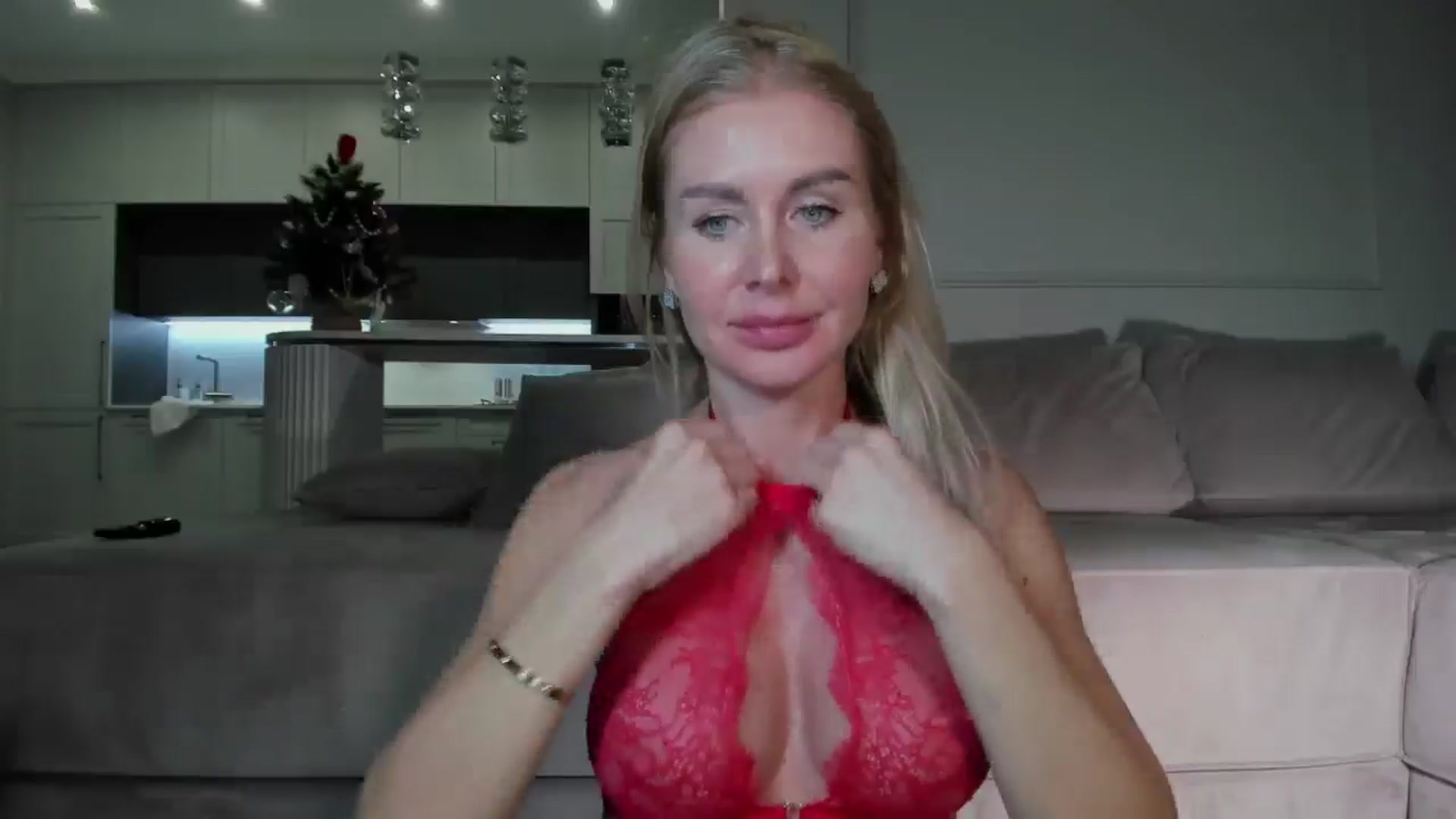 Gallery image thumbnail from Smart_Cat's myfreecams stream on, 12/24/2025, 03:41 image 2 of 20