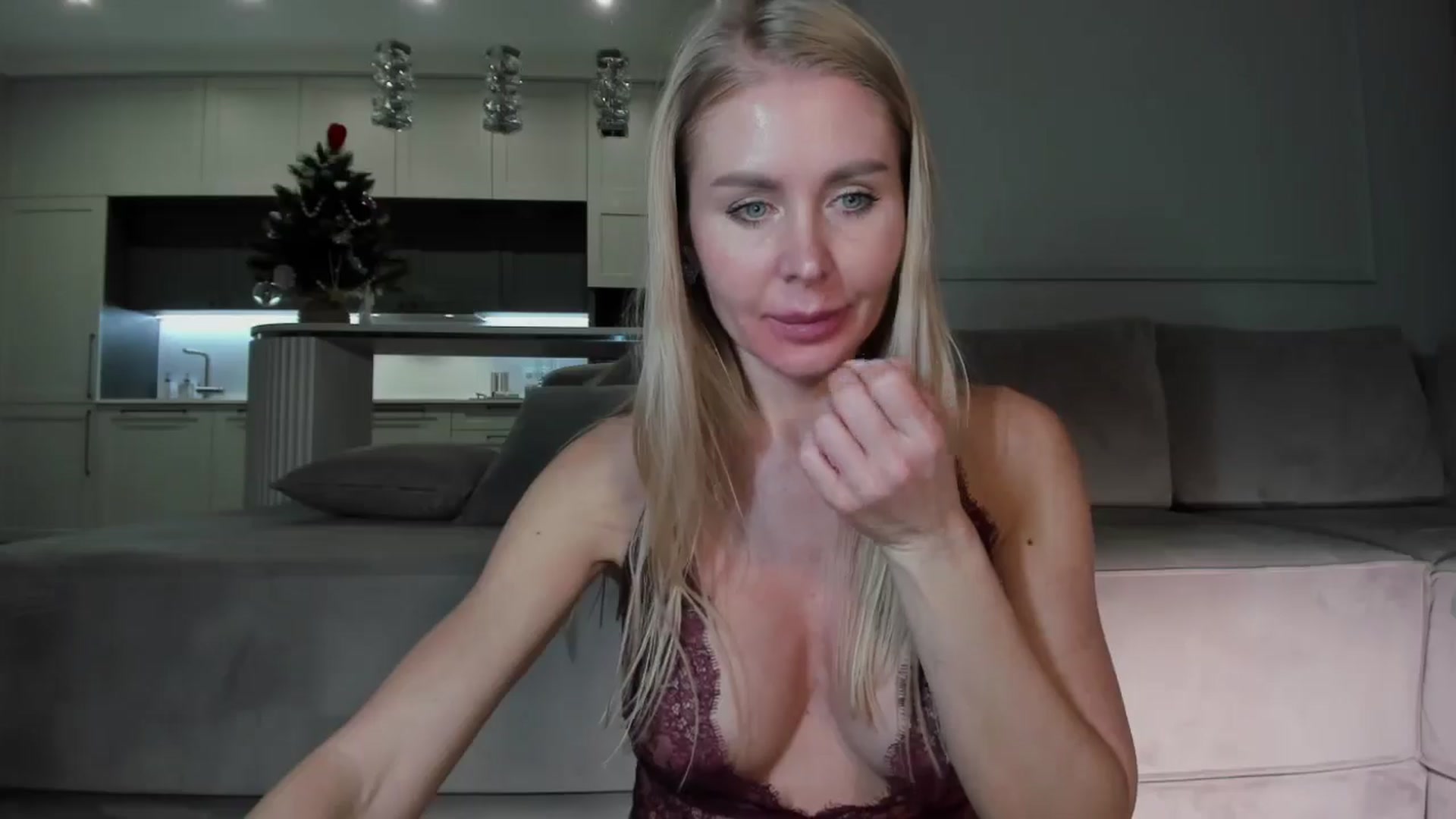 Gallery image thumbnail from Smart_Cat's myfreecams stream on, 12/27/2025, 03:43 image 2 of 20