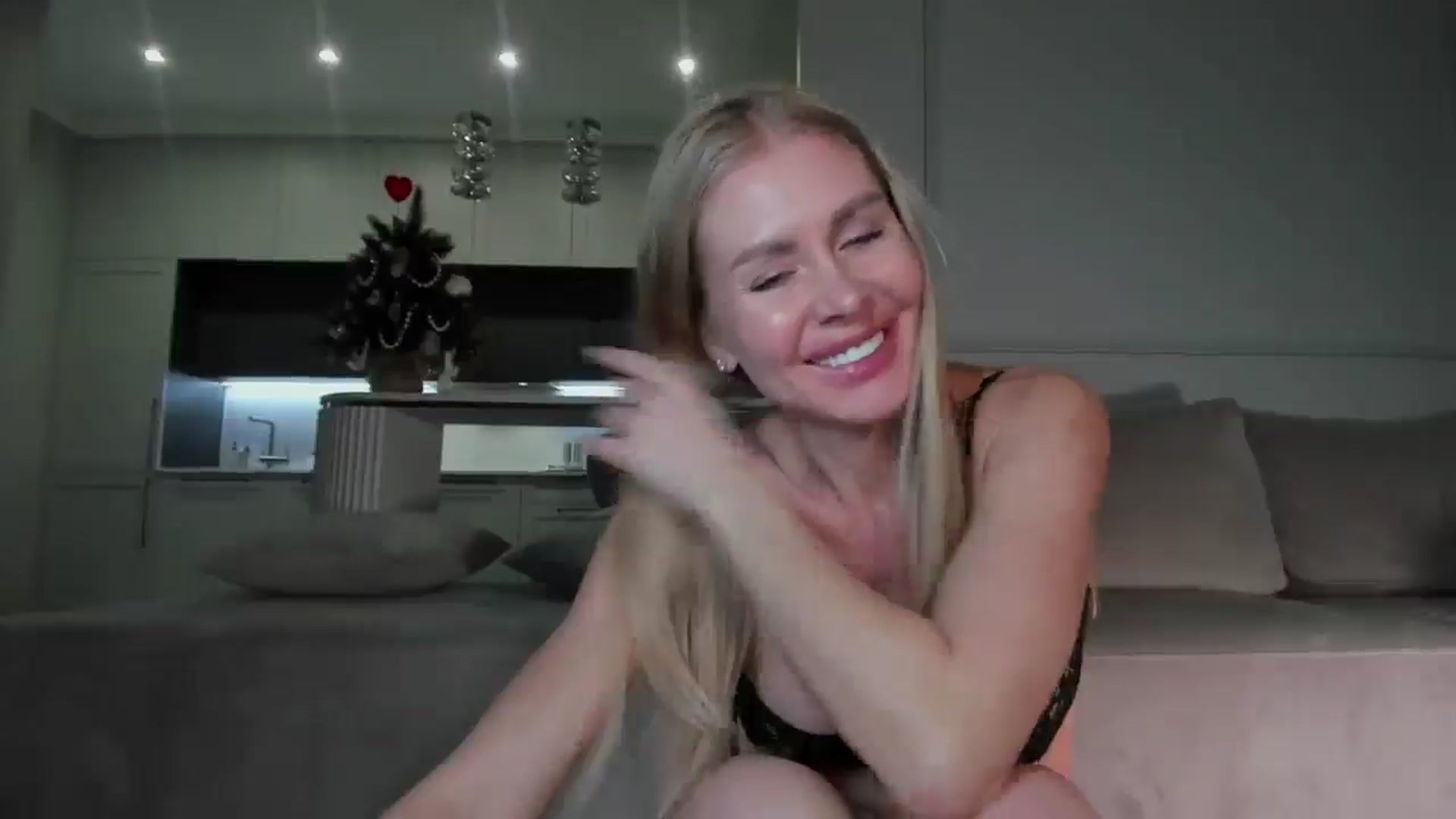 Gallery image thumbnail from Smart_Cat's myfreecams stream on, 01/30/2026, 02:57 image 13 of 20