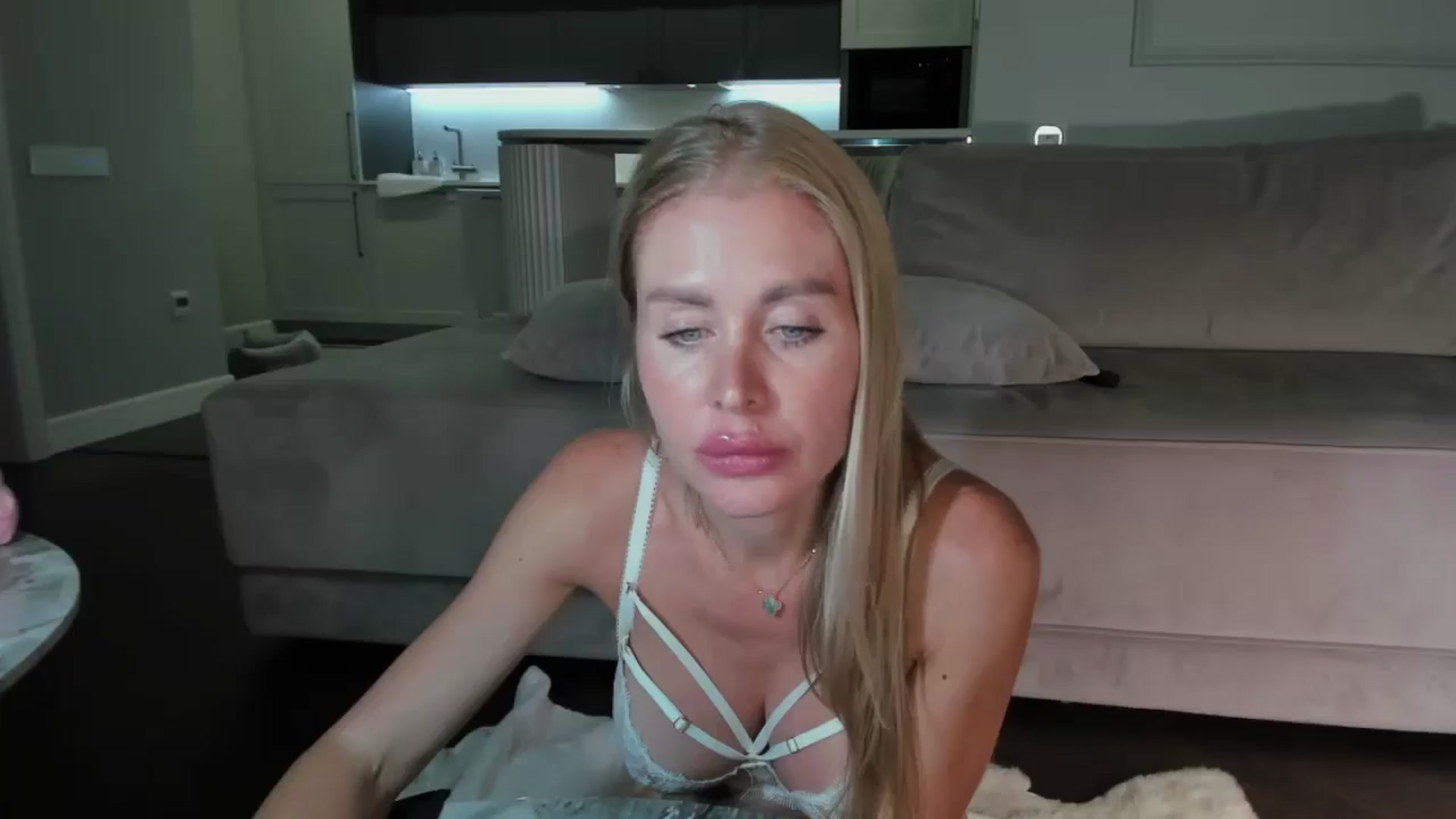 Gallery image thumbnail from Smart_Cat's myfreecams stream on, 03/12/2026, 02:00 image 20 of 20