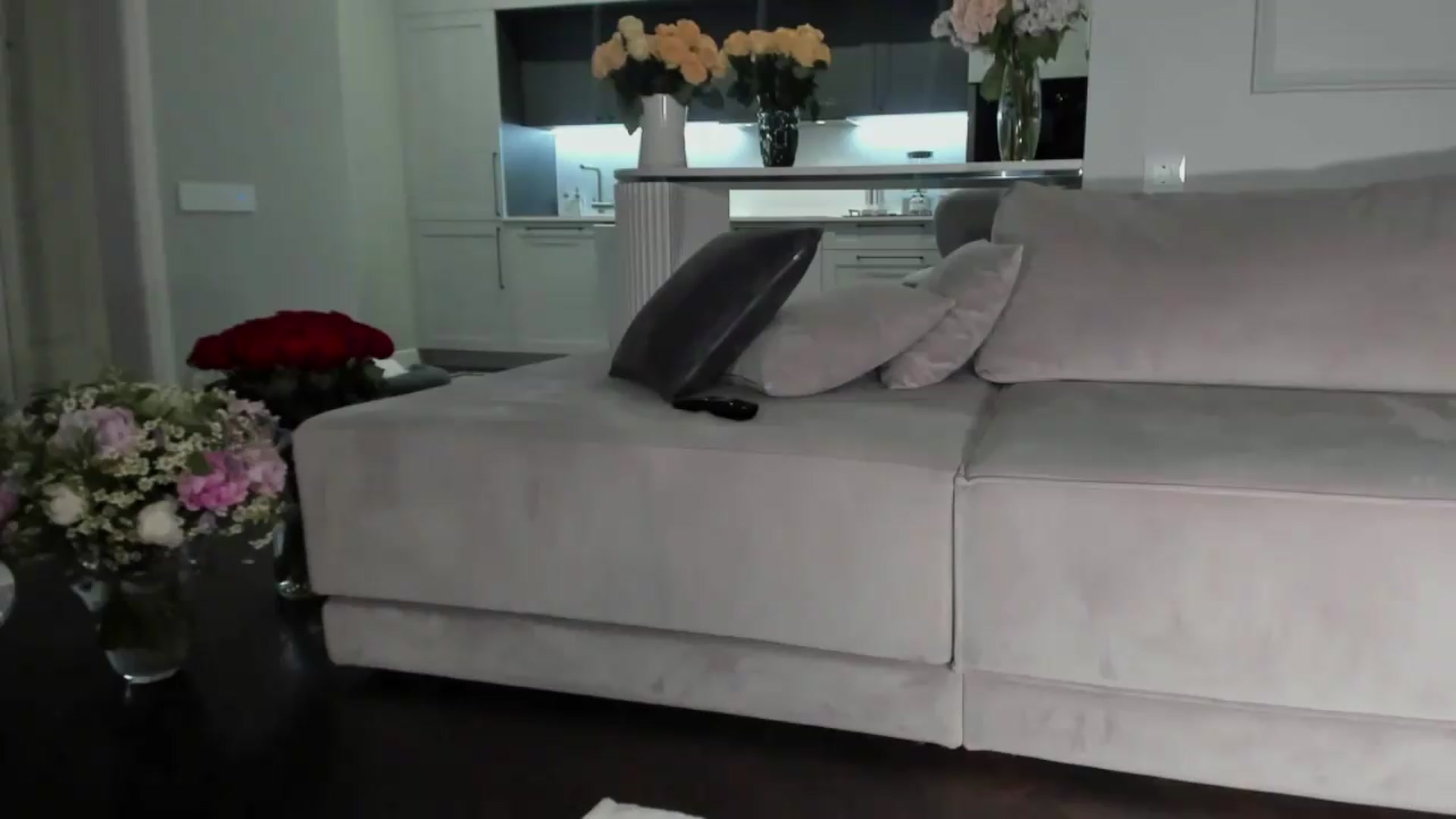 Gallery image thumbnail from Smart_Cat's myfreecams stream on, 05/26/2026, 01:03 image 14 of 20