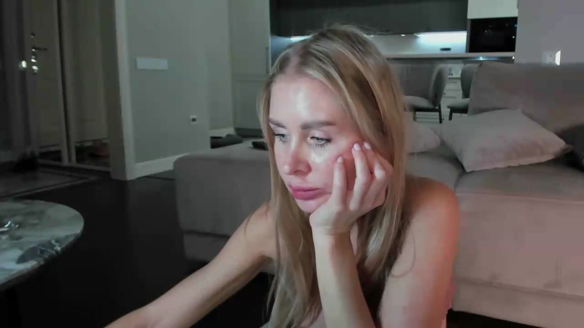Gallery image thumbnail from Smart_Cat's myfreecams stream on, 06/16/2026, 01:54 image 3 of 20