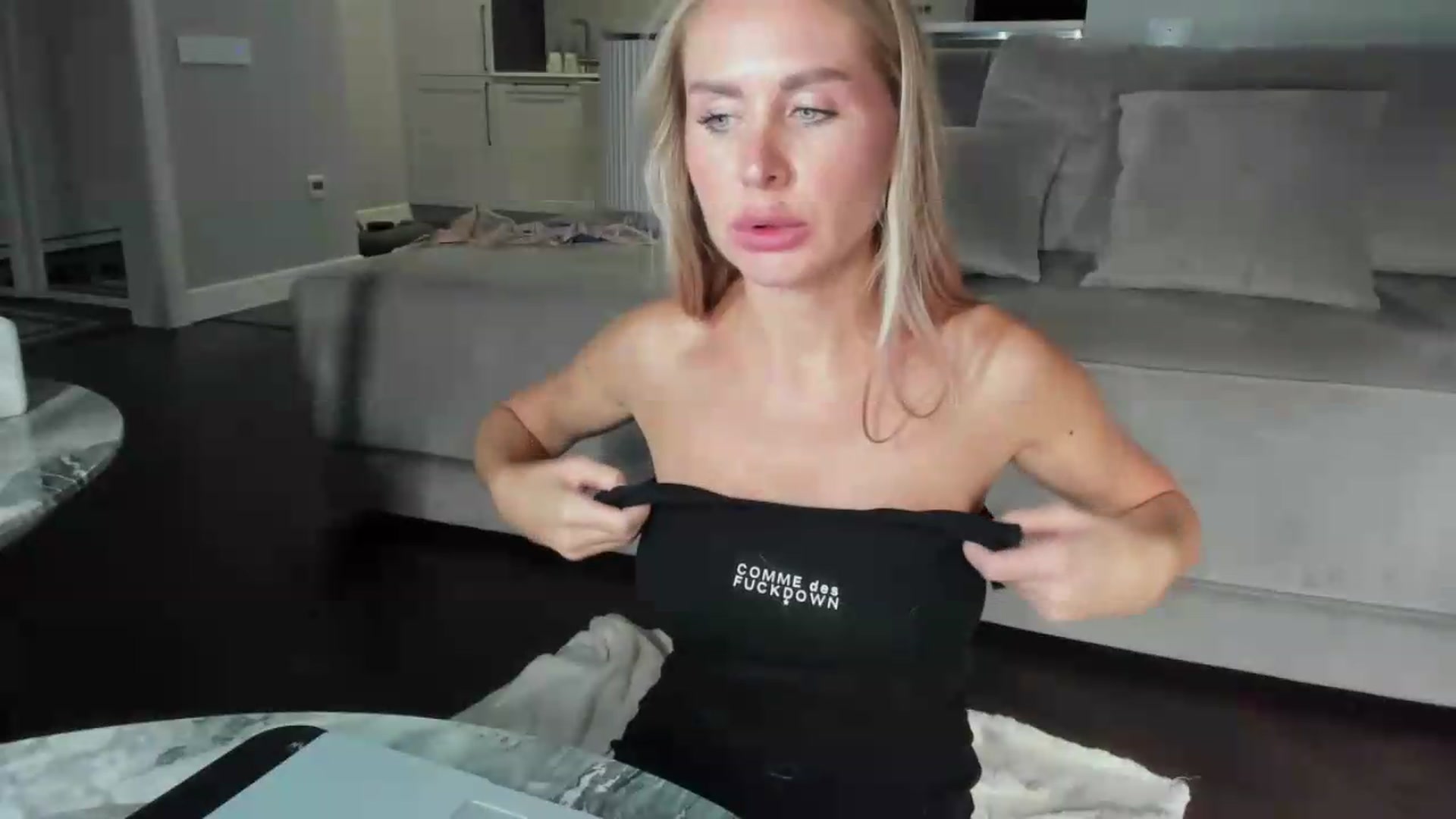 Gallery image thumbnail from Smart_Cat's myfreecams stream on, 07/06/2026, 02:12 image 13 of 20
