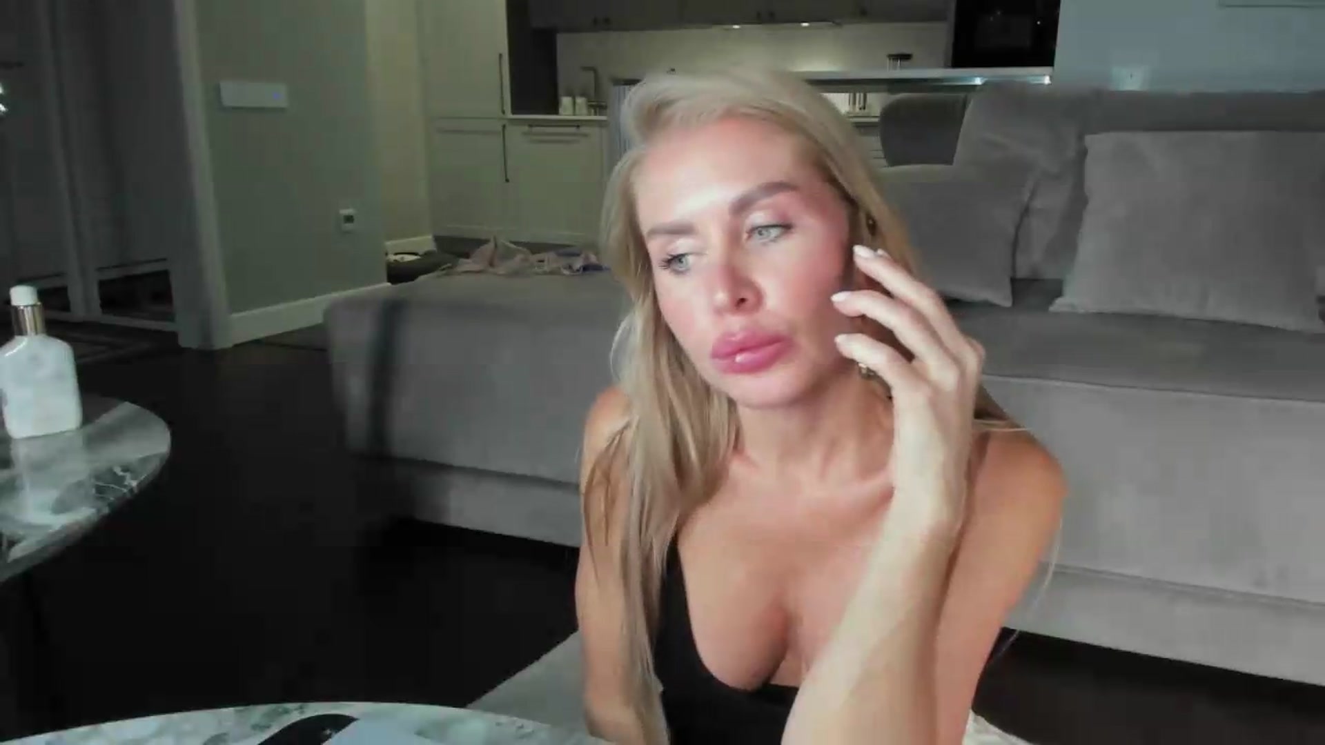 Gallery image thumbnail from Smart_Cat's myfreecams stream on, 07/06/2026, 02:12 image 7 of 20