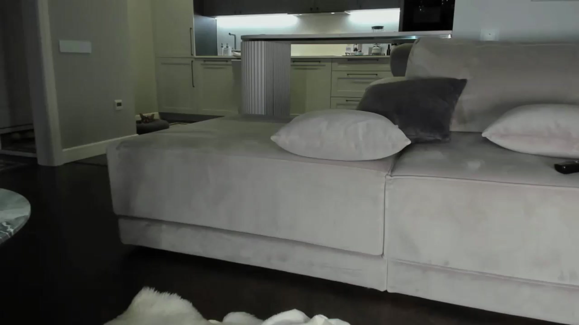 Gallery image thumbnail from Smart_Cat's myfreecams stream on, 07/10/2026, 01:35 image 14 of 20