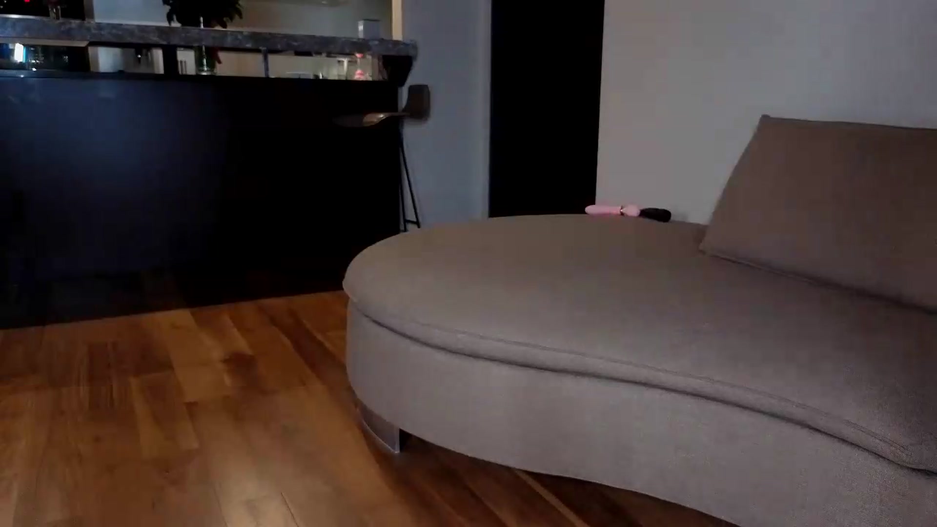 Gallery image thumbnail from Smart_Cat's myfreecams stream on, 07/28/2026, 24:49 image 4 of 20