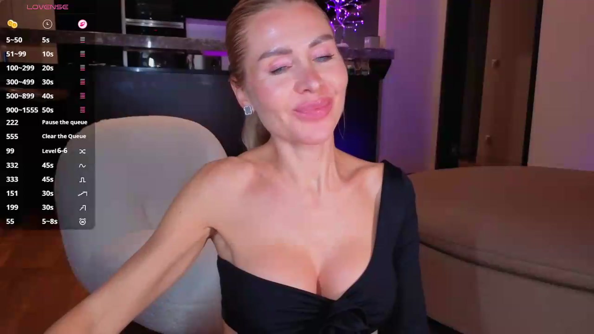 Gallery image thumbnail from Smart_Cat's myfreecams stream on, 08/31/2026, 02:25 image 18 of 20