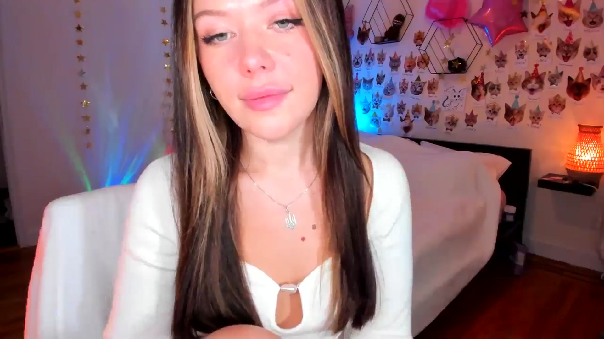 Gallery image thumbnail from SmashedPotato's myfreecams stream on, 01/10/2025, 07:39 image 4 of 20