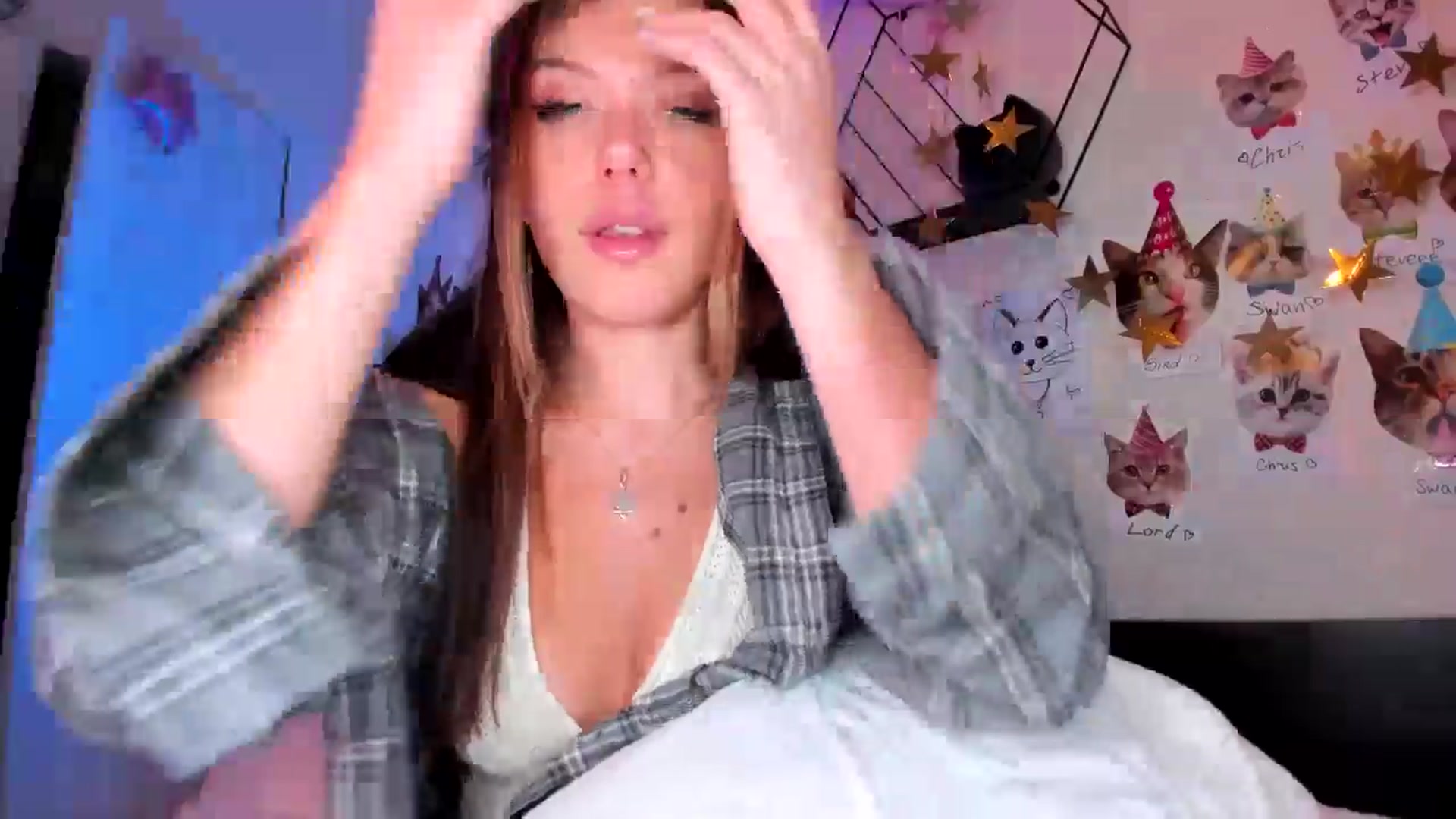 Gallery image thumbnail from SmashedPotato's myfreecams stream on, 01/11/2025, 06:38 image 15 of 20