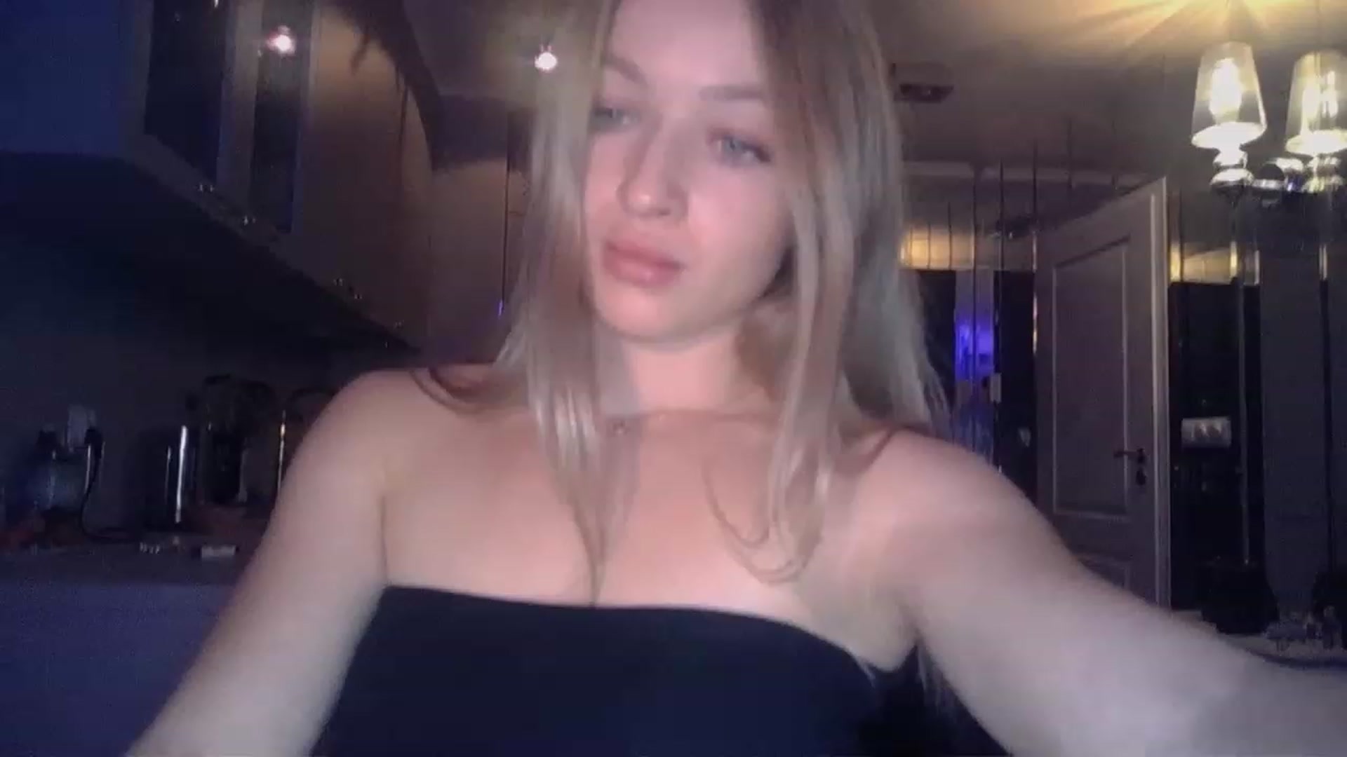 Gallery image thumbnail from Smexgrex's myfreecams stream on, 12/04/2022, 15:04 image 18 of 20