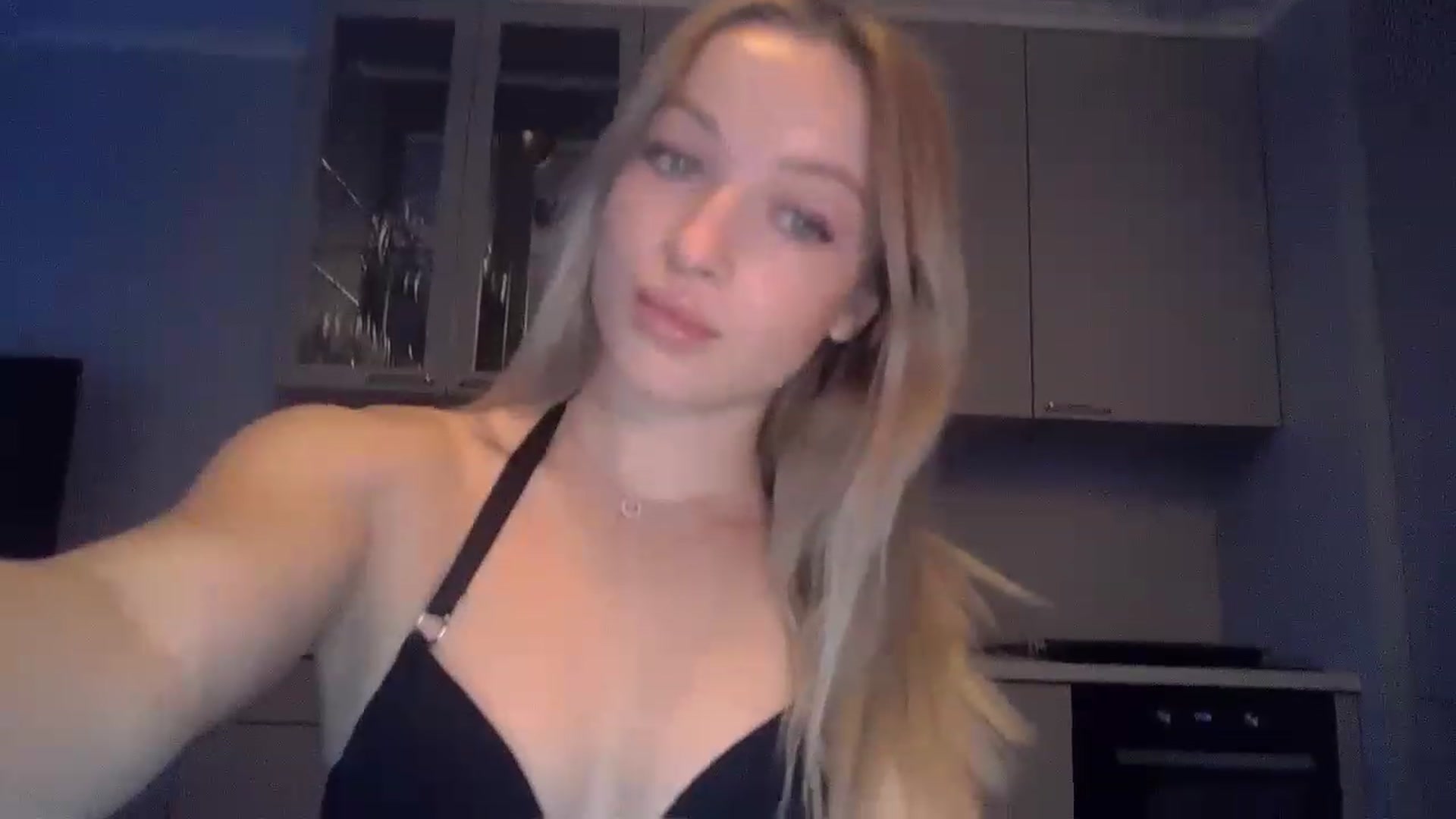 Gallery image thumbnail from Smexgrex's myfreecams stream on, 12/07/2022, 13:49 image 11 of 20