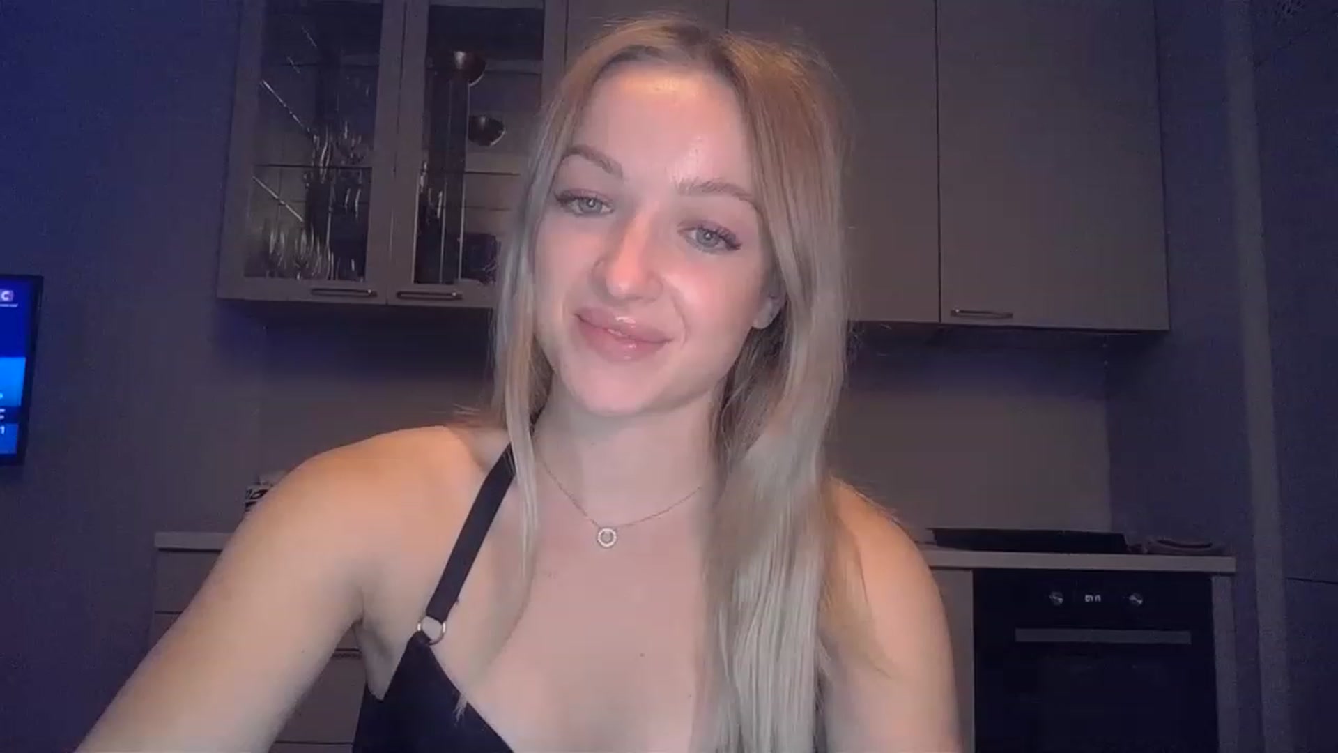 Gallery image thumbnail from Smexgrex's myfreecams stream on, 12/07/2022, 16:59 image 4 of 20