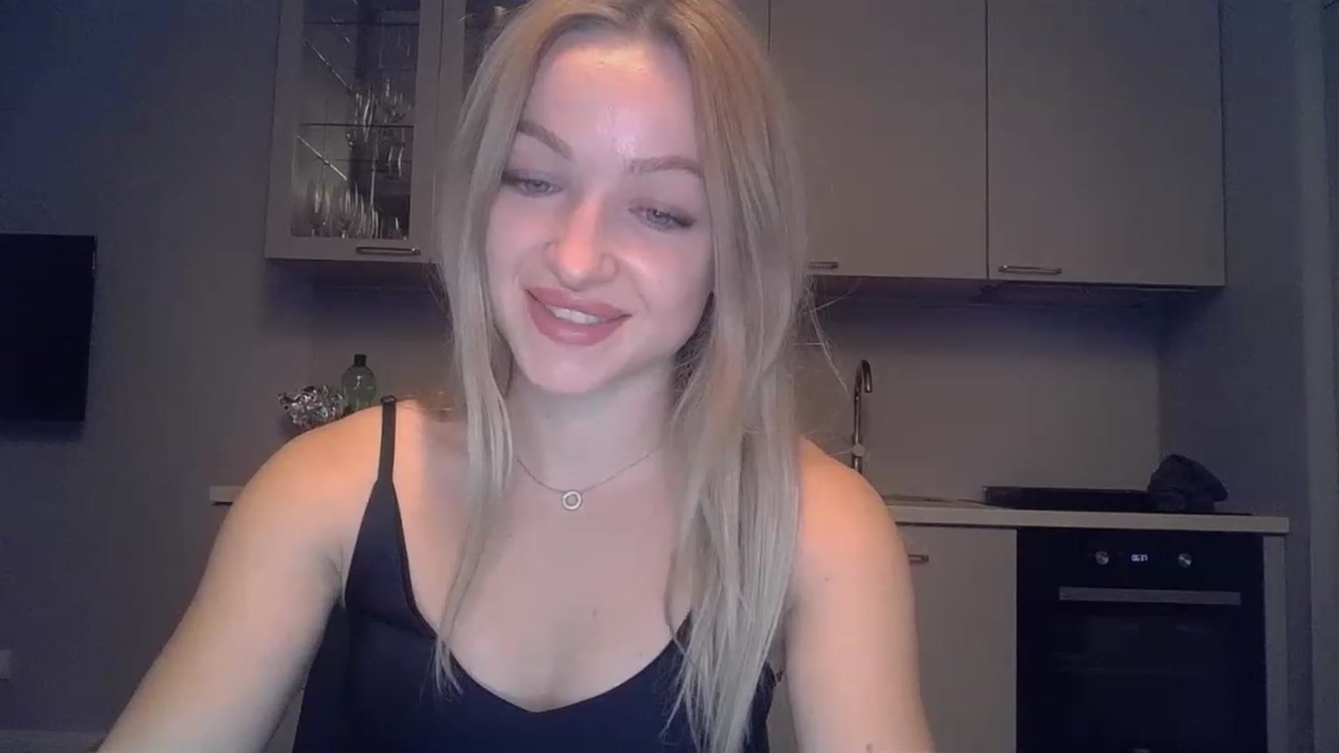 Gallery image thumbnail from Smexgrex's myfreecams stream on, 12/09/2022, 16:22 image 4 of 20