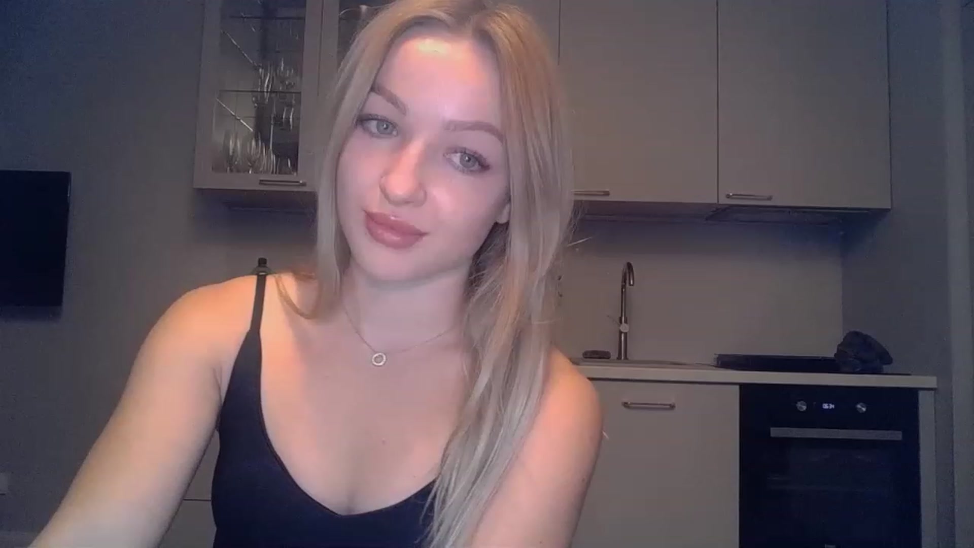 Gallery image thumbnail from Smexgrex's myfreecams stream on, 12/09/2022, 16:22 image 2 of 20