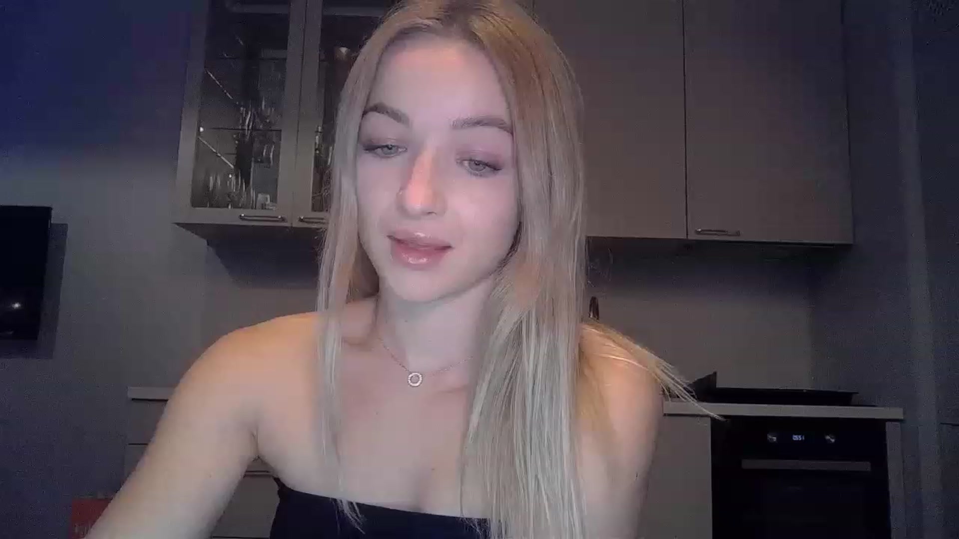 Gallery image thumbnail from Smexgrex's myfreecams stream on, 12/10/2022, 15:43 image 13 of 20