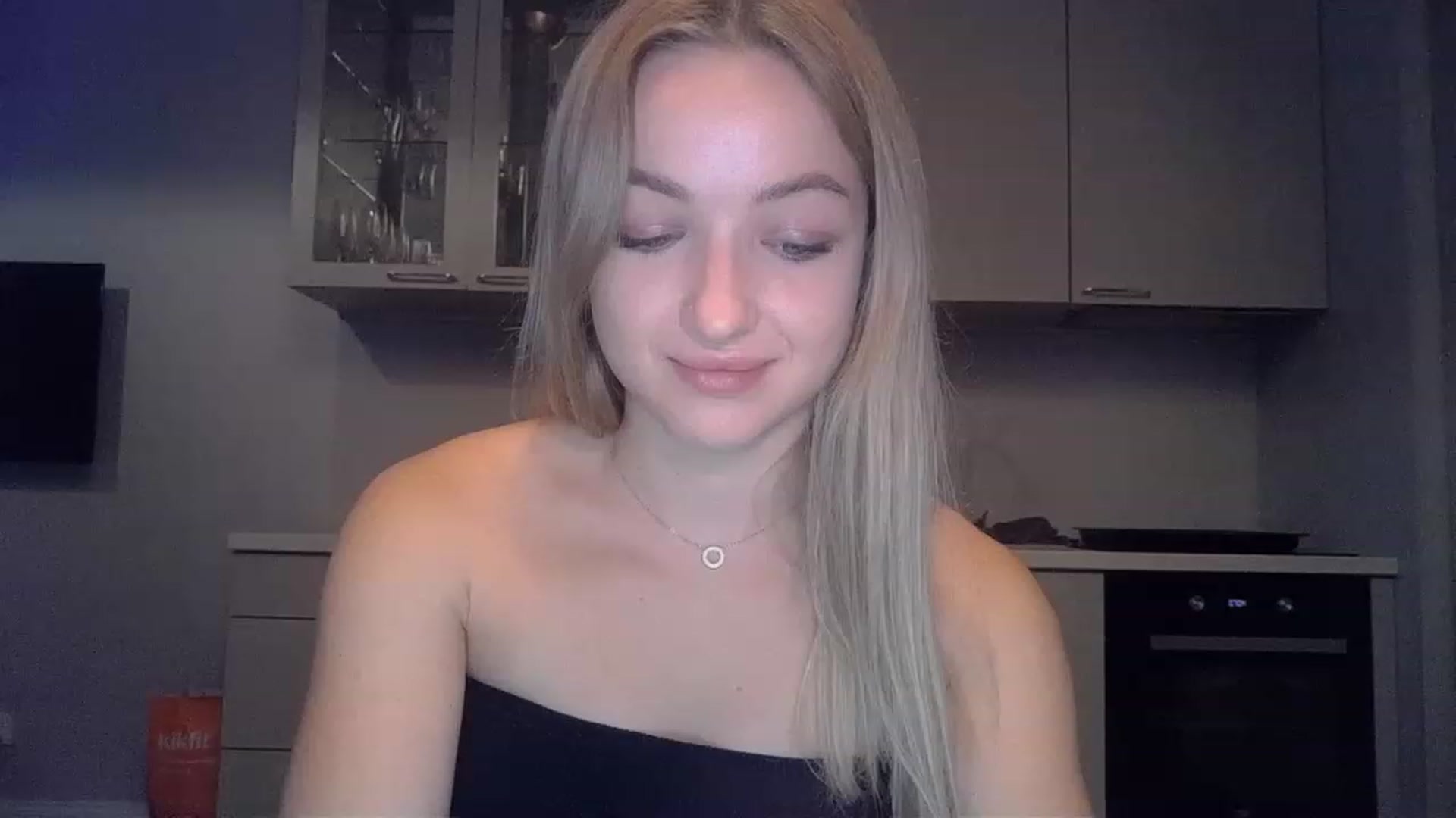 Gallery image thumbnail from Smexgrex's myfreecams stream on, 12/10/2022, 16:58 image 3 of 20