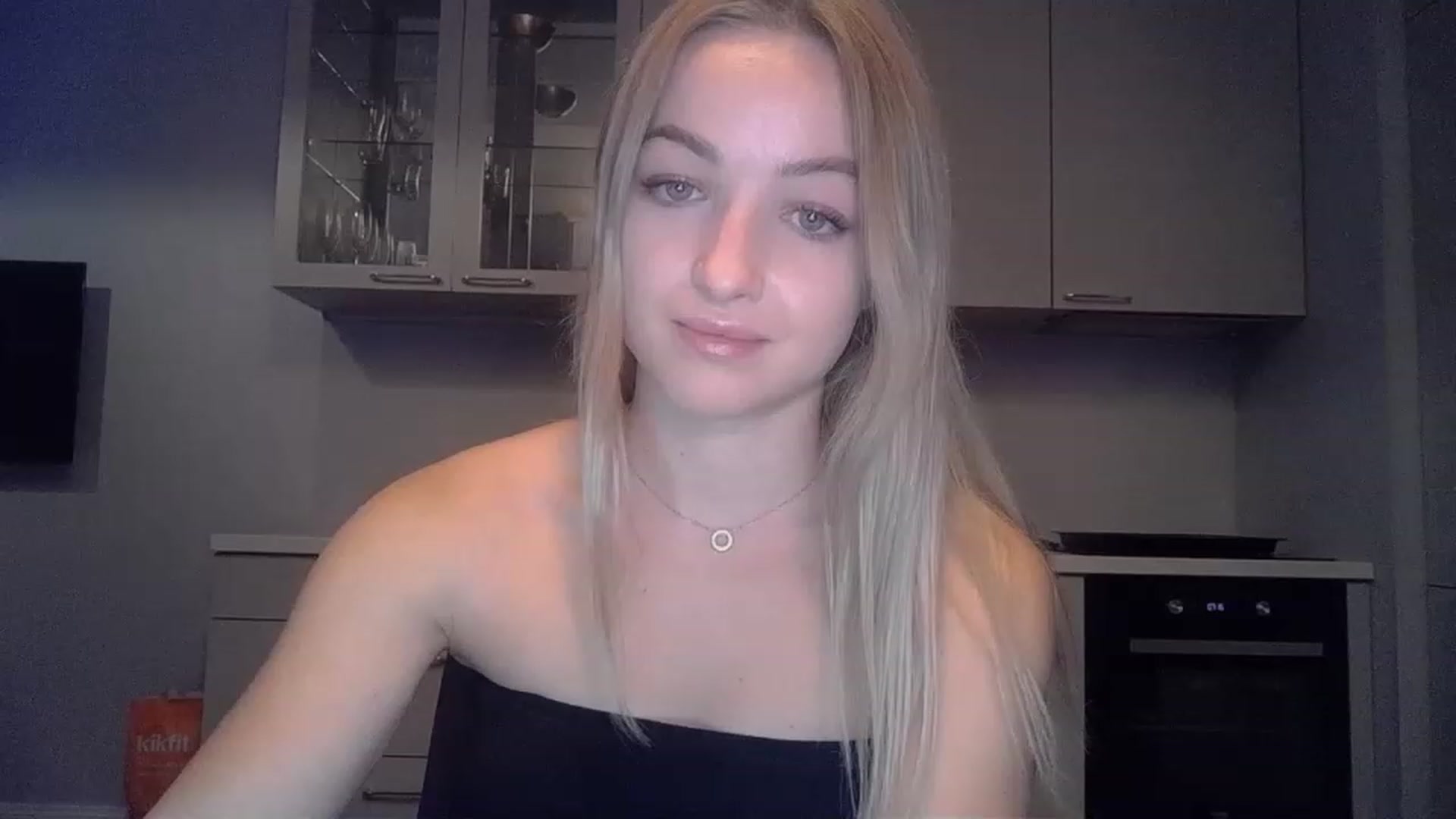 Gallery image thumbnail from Smexgrex's myfreecams stream on, 12/10/2022, 16:58 image 8 of 20