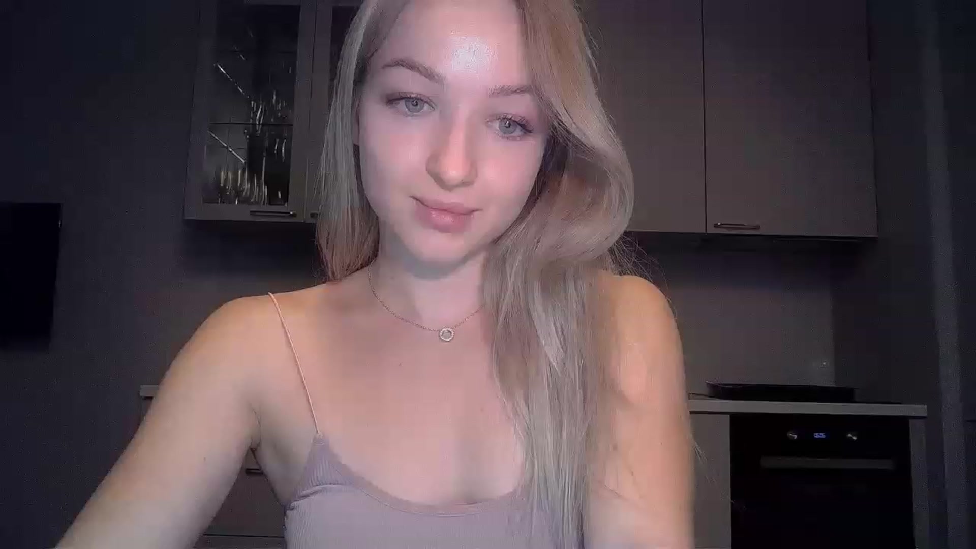 Gallery image thumbnail from Smexgrex's myfreecams stream on, 12/11/2022, 15:44 image 3 of 20