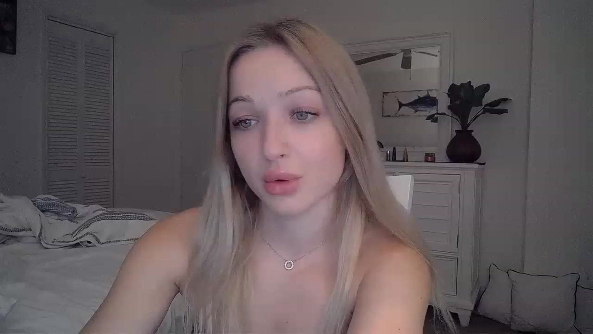 Gallery image thumbnail from Smexgrex's myfreecams stream on, 12/28/2022, 04:30 image 19 of 20