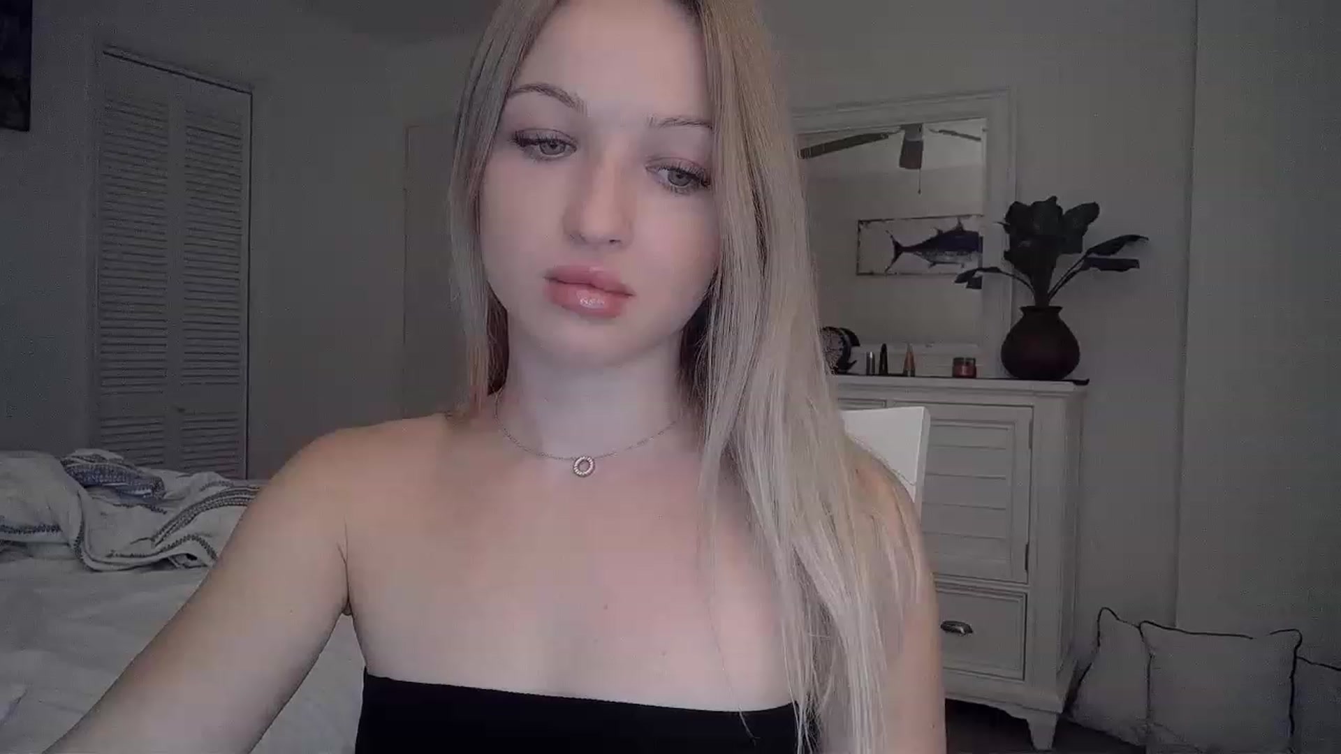 Gallery image thumbnail from Smexgrex's myfreecams stream on, 12/28/2022, 04:30 image 1 of 20