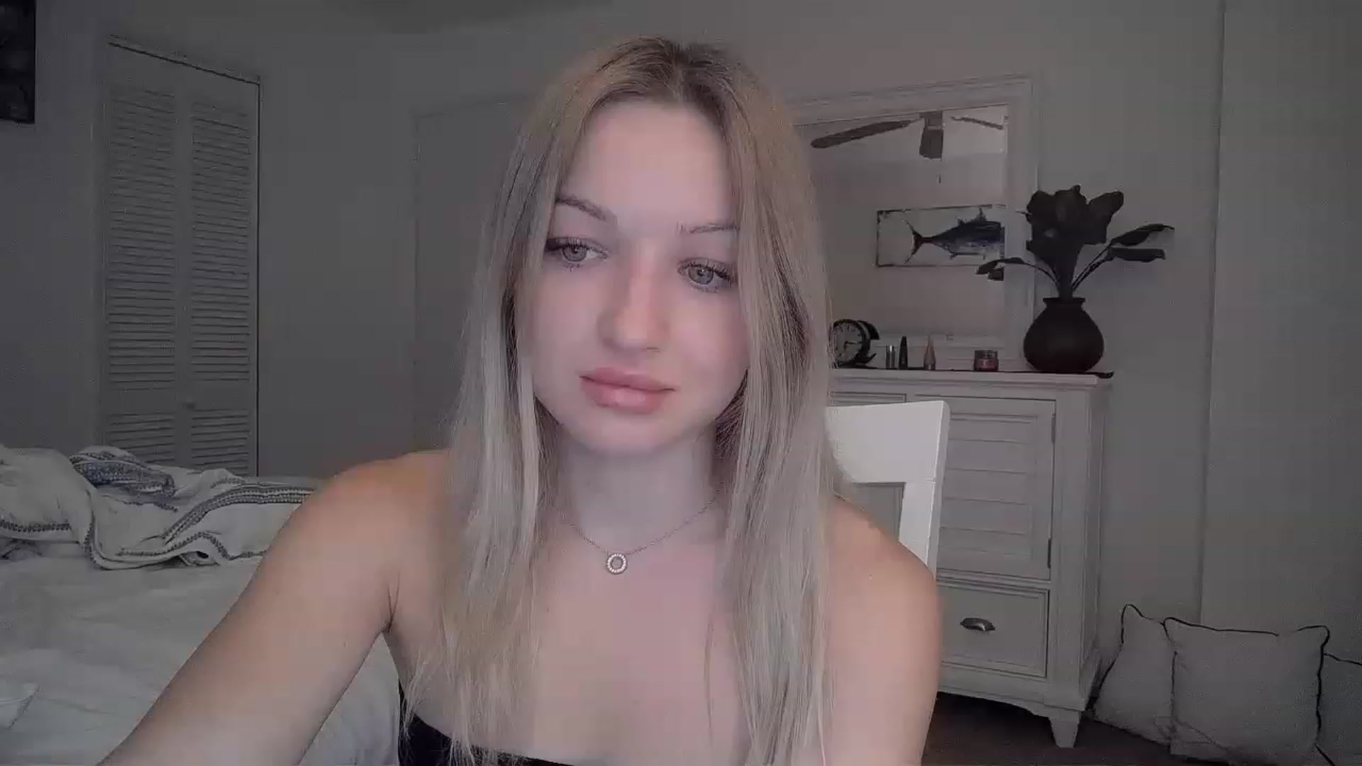 Gallery image thumbnail from Smexgrex's myfreecams stream on, 12/28/2022, 04:30 image 18 of 20