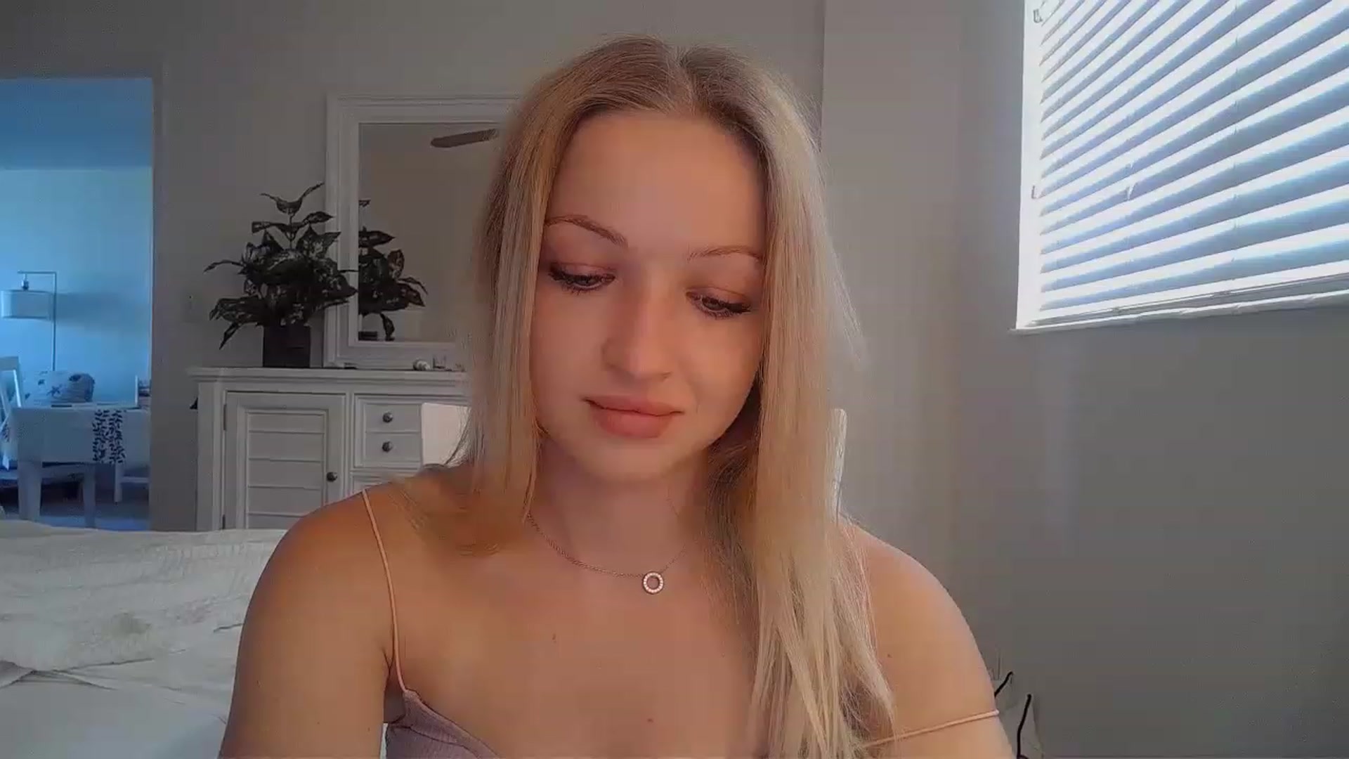 Gallery image thumbnail from Smexgrex's myfreecams stream on, 01/12/2023, 19:53 image 17 of 20