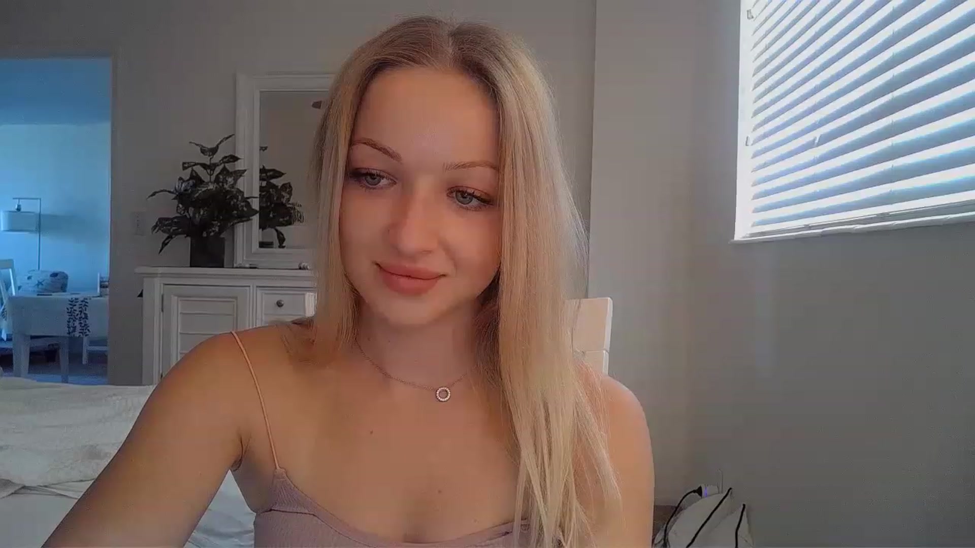 Gallery image thumbnail from Smexgrex's myfreecams stream on, 01/12/2023, 19:53 image 19 of 20