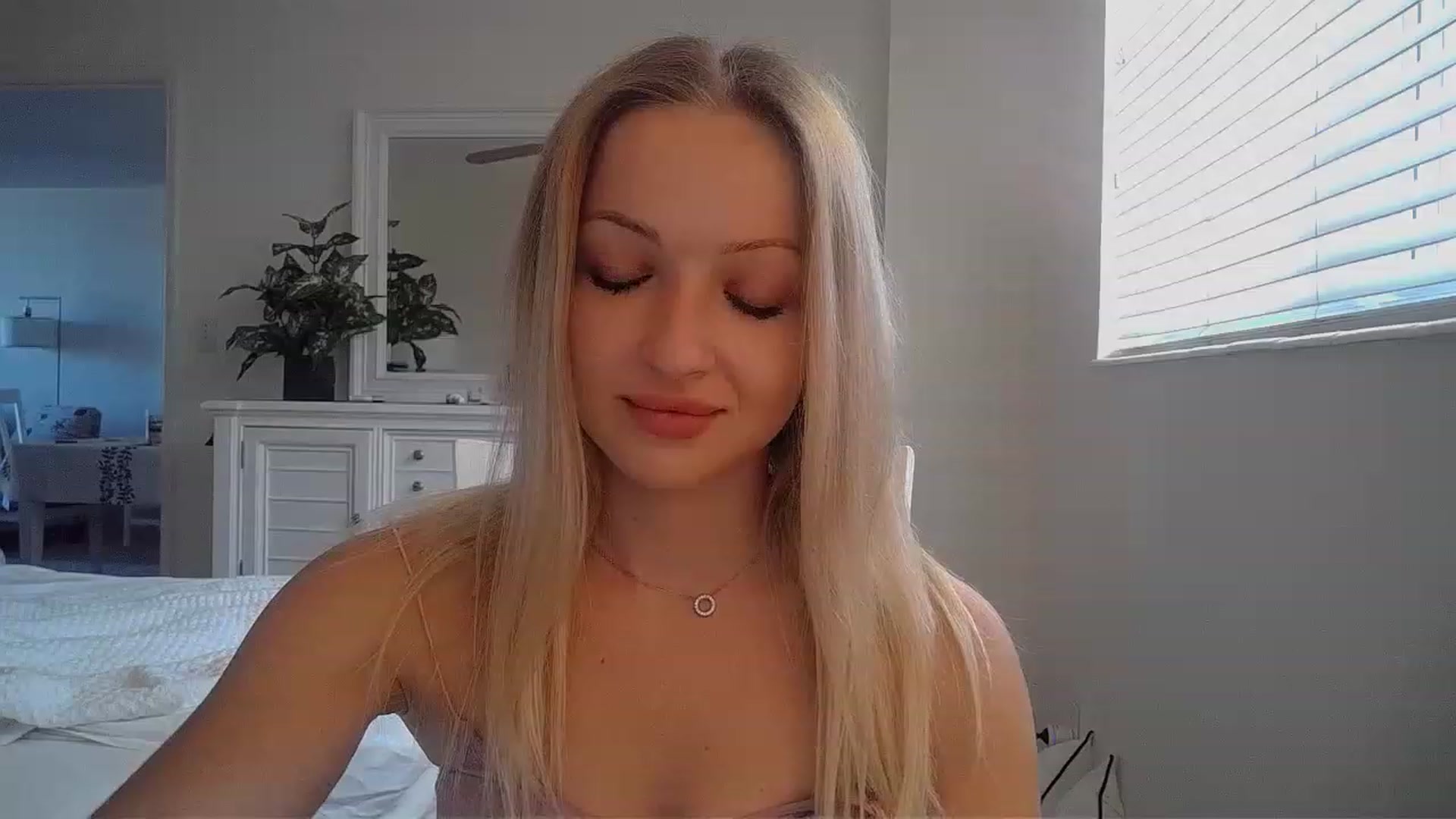 Gallery image thumbnail from Smexgrex's myfreecams stream on, 01/12/2023, 19:53 image 5 of 20