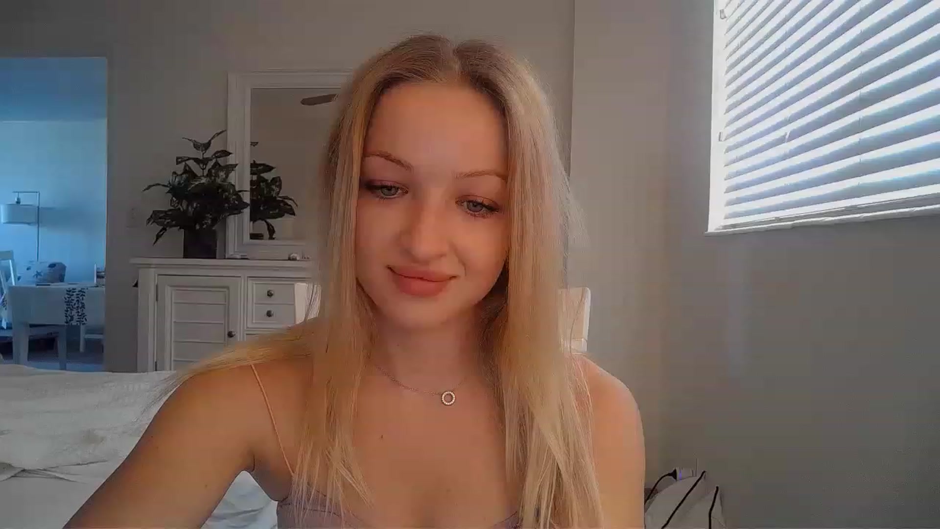 Gallery image thumbnail from Smexgrex's myfreecams stream on, 01/12/2023, 19:53 image 15 of 20