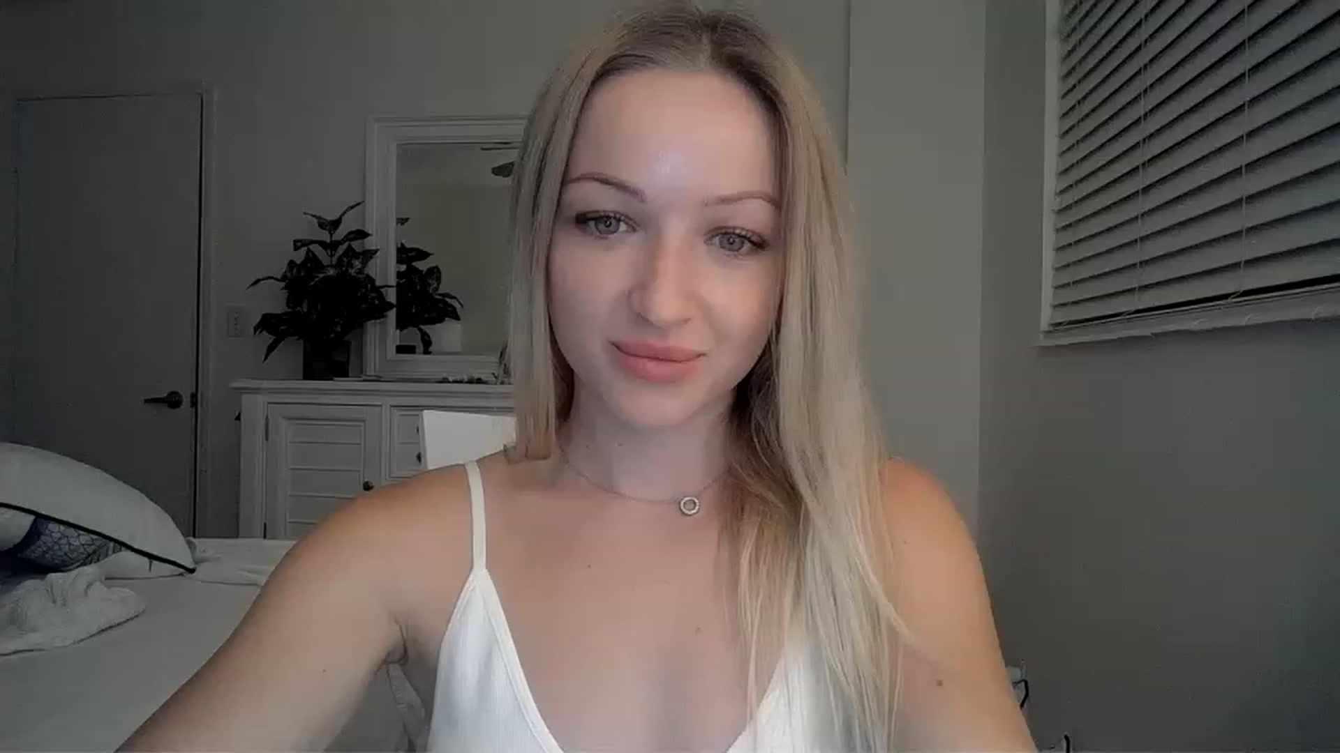 Gallery image thumbnail from Smexgrex's myfreecams stream on, 01/15/2023, 23:42 image 10 of 20