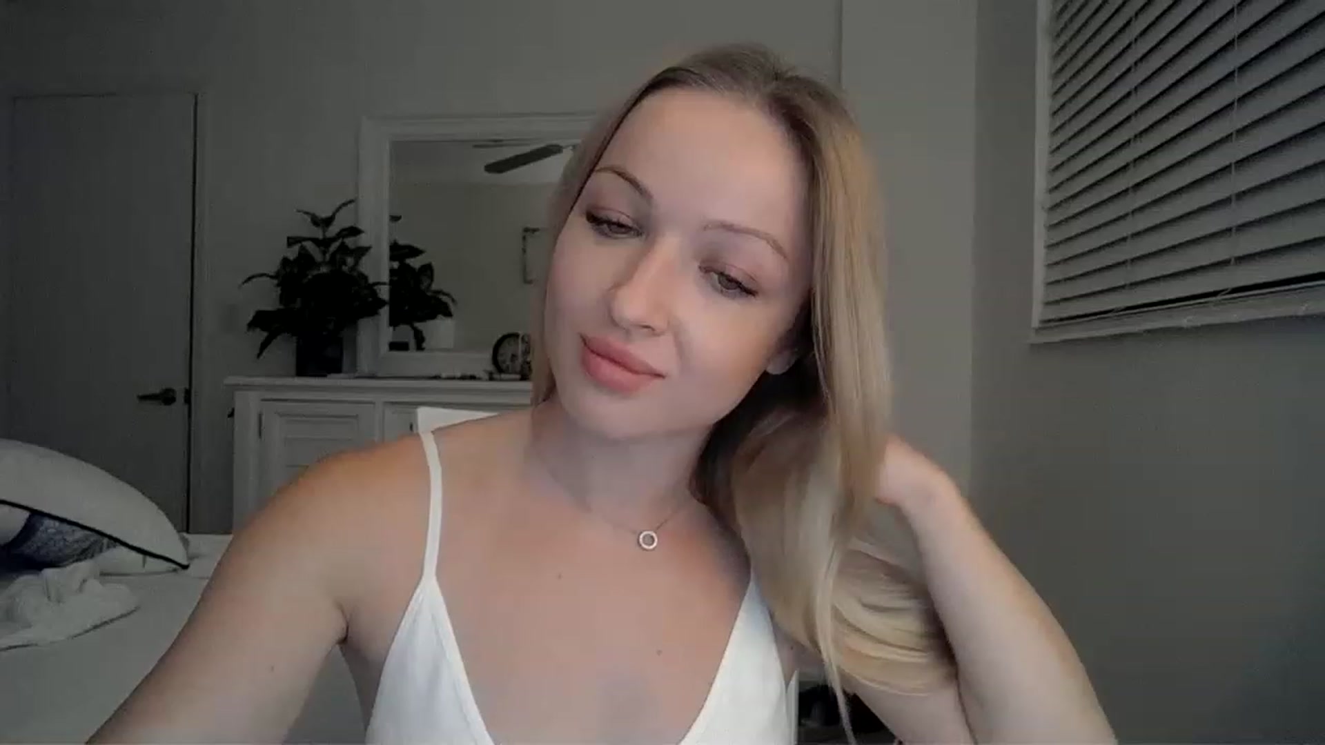 Gallery image thumbnail from Smexgrex's myfreecams stream on, 01/15/2023, 23:42 image 9 of 20