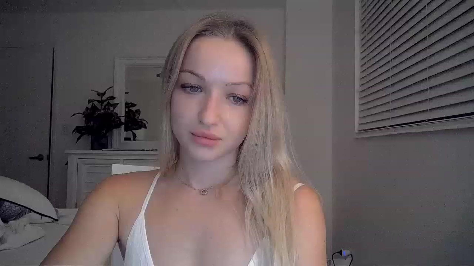 Gallery image thumbnail from Smexgrex's myfreecams stream on, 01/16/2023, 24:26 image 9 of 20