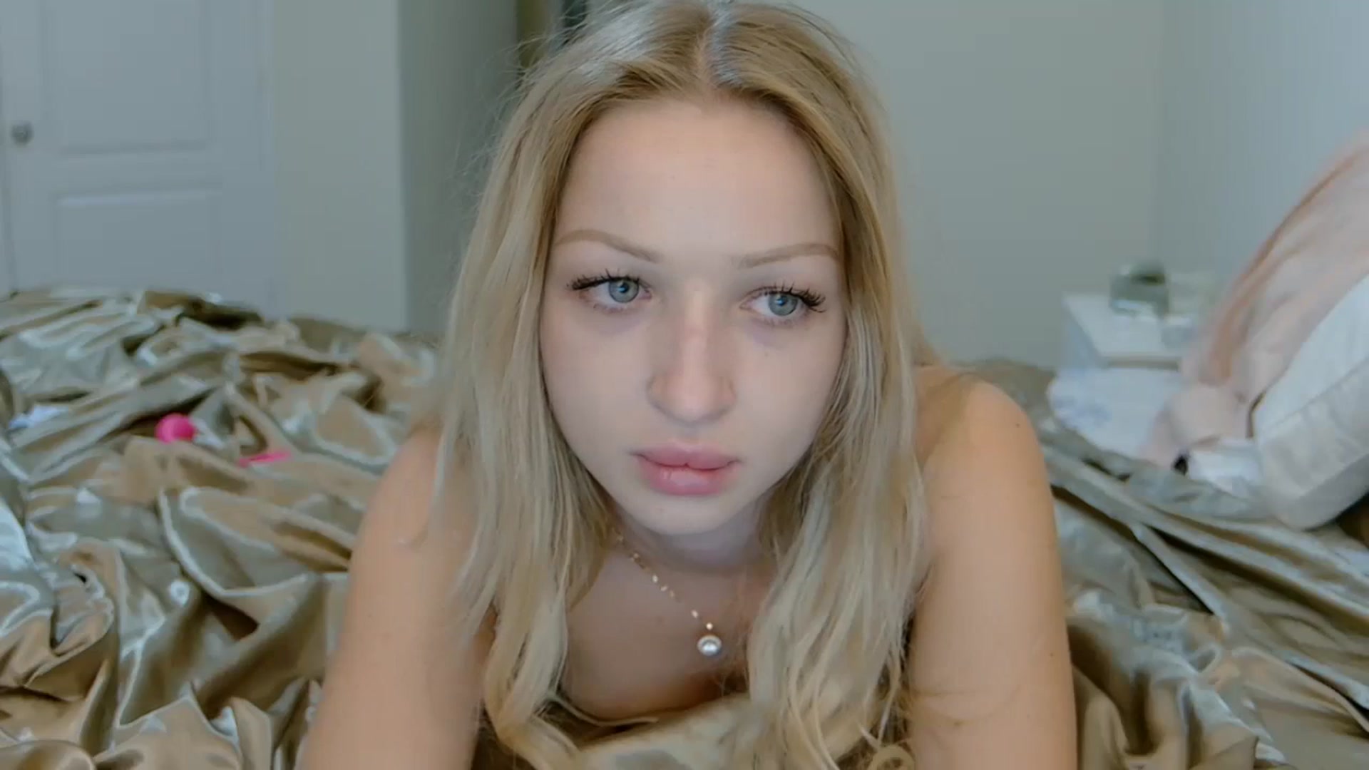 Gallery image thumbnail from Smexgrex's myfreecams stream on, 04/10/2024, 03:47 image 20 of 20