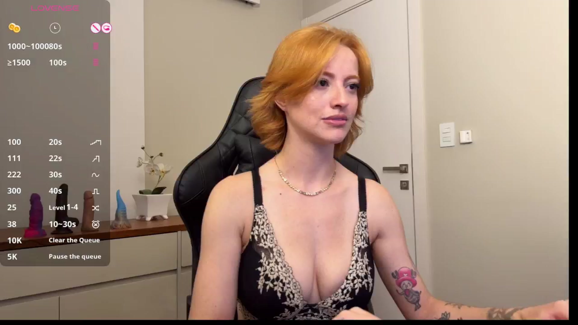 Gallery image thumbnail from SmileGirl's myfreecams stream on, 04/05/2026, 19:35 image 13 of 20