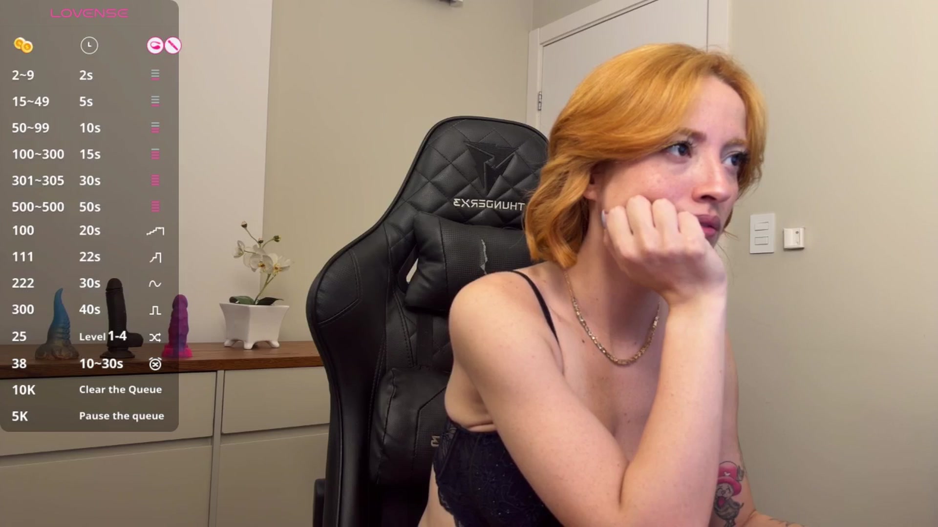 Gallery image thumbnail from SmileGirl's myfreecams stream on, 04/12/2026, 19:40 image 6 of 20