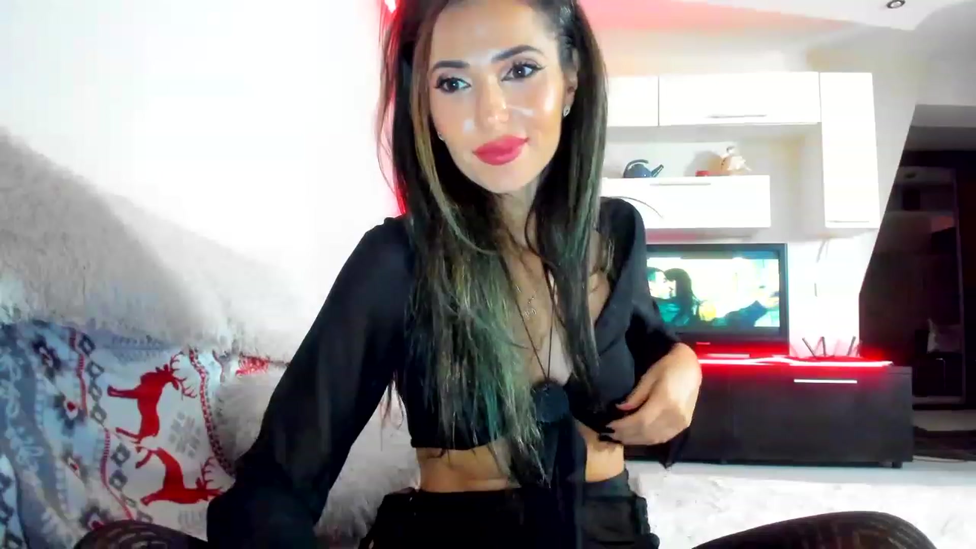 Gallery image thumbnail from Smiley4Santa's myfreecams stream on, 12/21/2022, 02:39 image 6 of 20