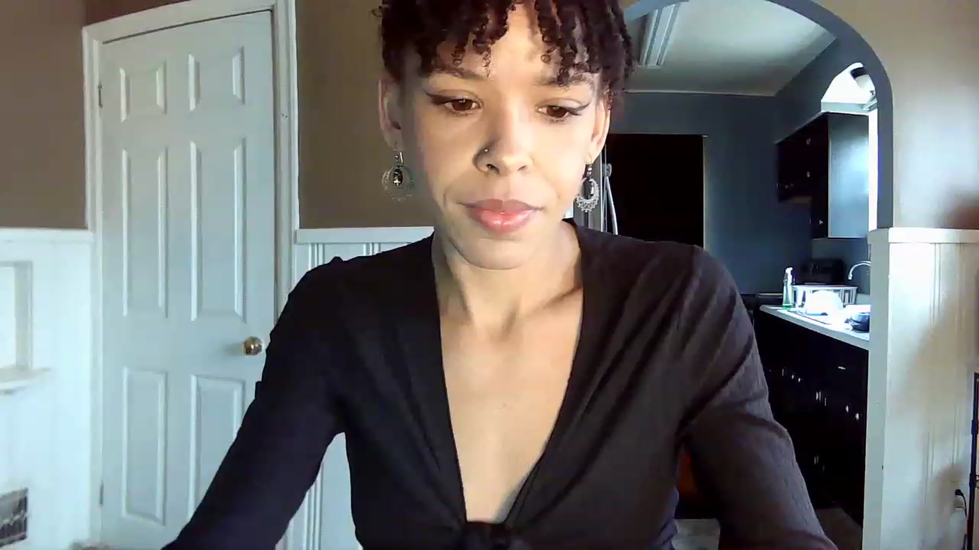 Gallery image thumbnail from SmileyAngel44's myfreecams stream on, 11/25/2022, 15:50 image 19 of 20