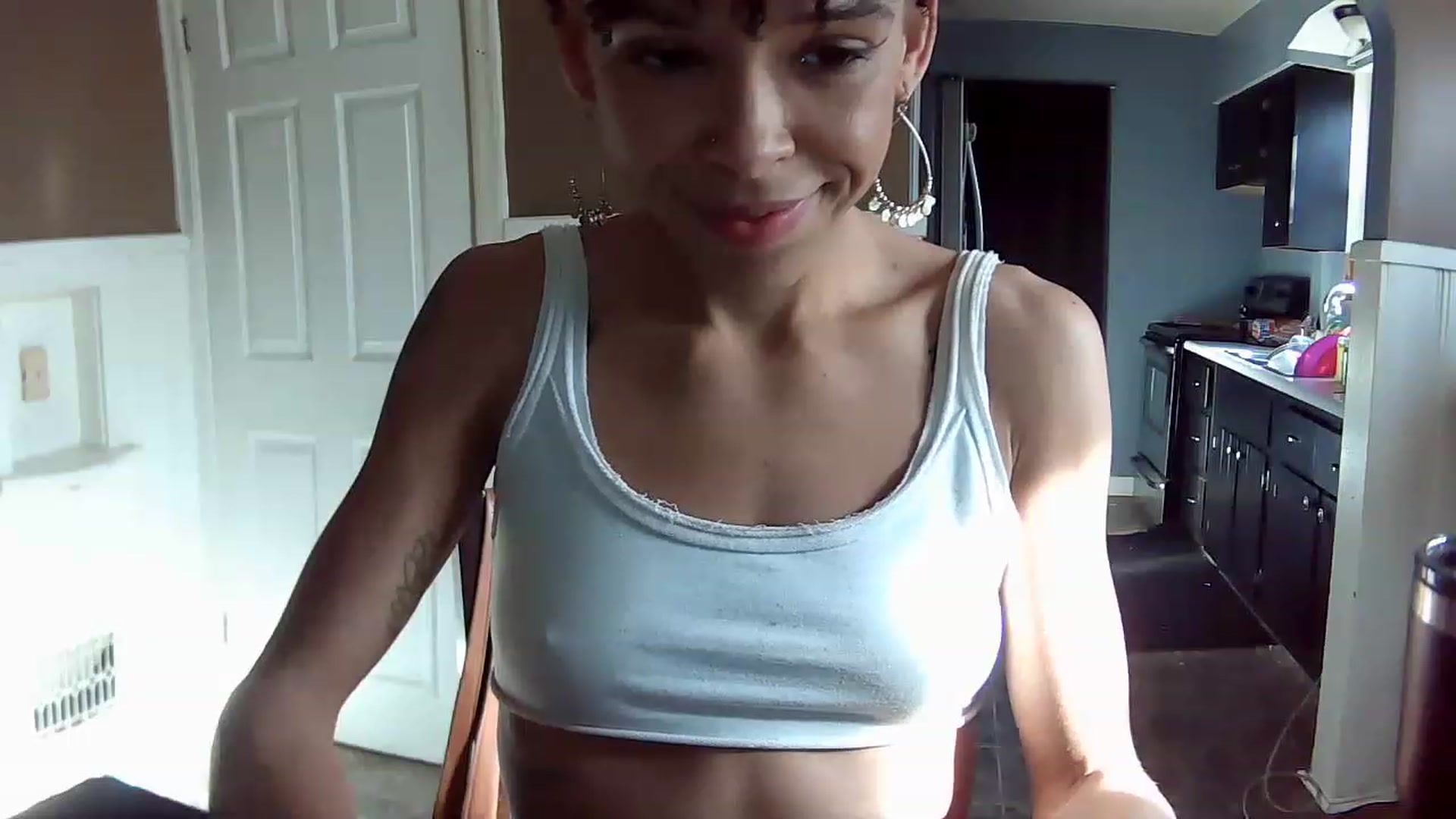 Gallery image thumbnail from SmileyAngel44's myfreecams stream on, 12/04/2022, 18:41 image 18 of 20