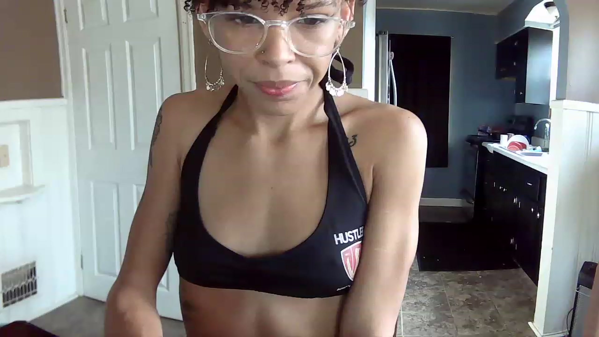 Gallery image thumbnail from SmileyAngel44's myfreecams stream on, 12/09/2022, 15:25 image 13 of 20