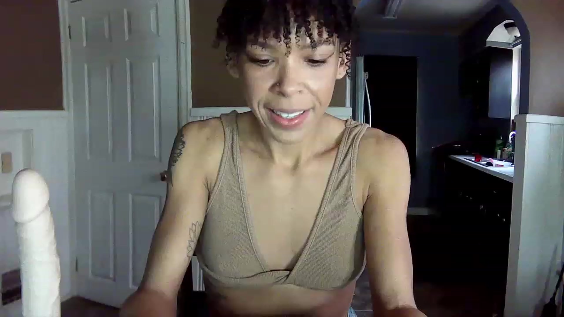 Gallery image thumbnail from SmileyAngel44's myfreecams stream on, 12/15/2022, 13:55 image 20 of 20