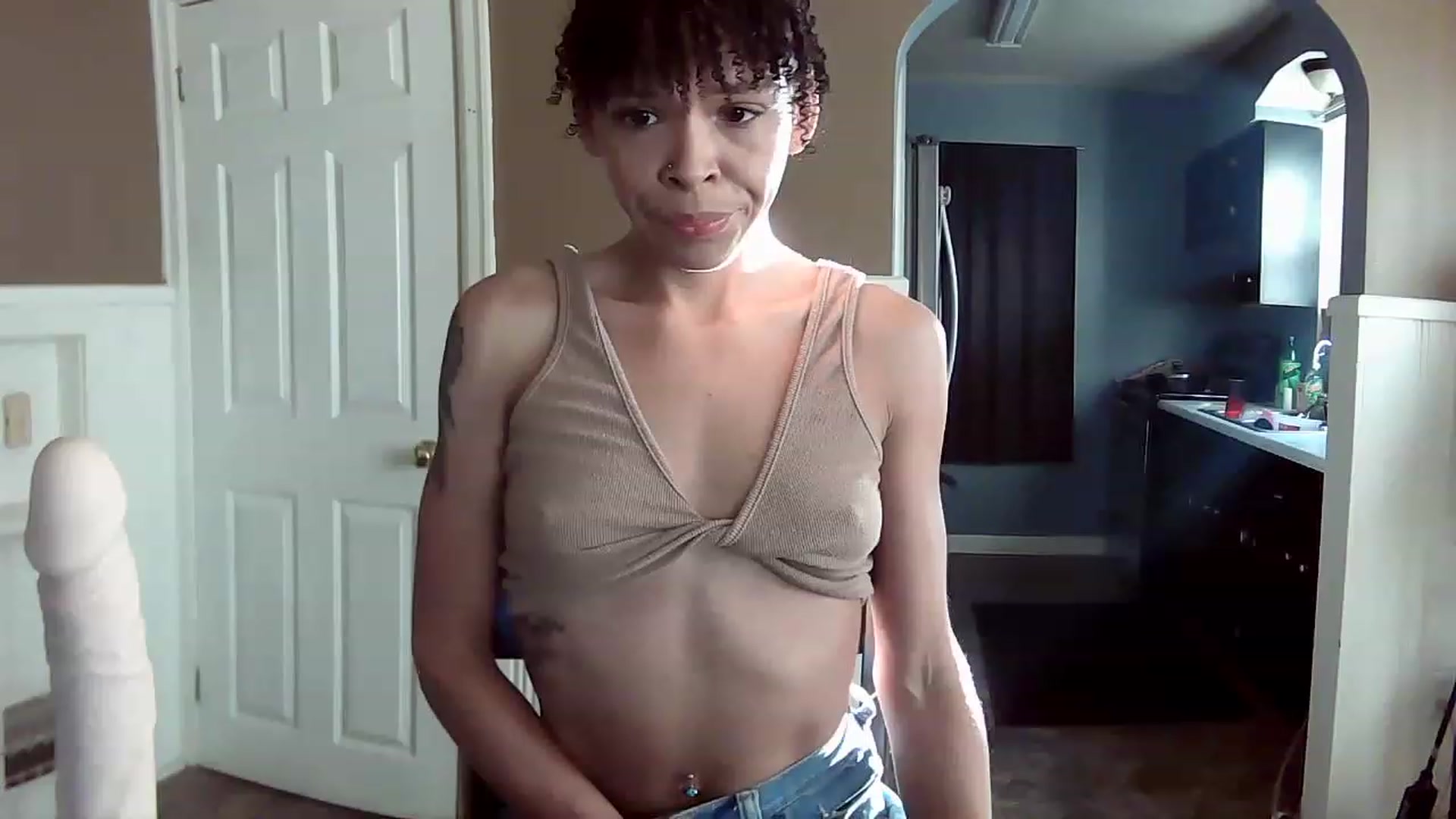 Gallery image thumbnail from SmileyAngel44's myfreecams stream on, 12/15/2022, 13:55 image 1 of 20