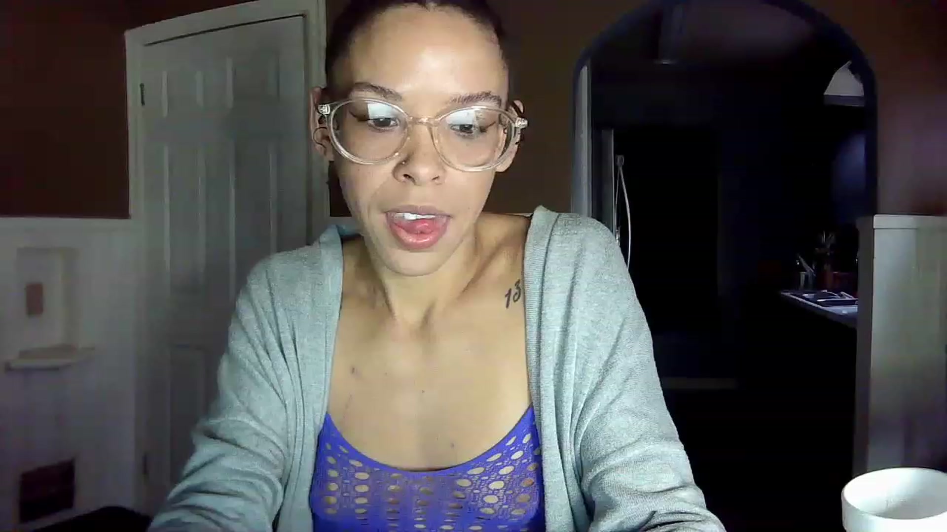 Gallery image thumbnail from SmileyAngel44's myfreecams stream on, 12/30/2022, 13:28 image 11 of 20
