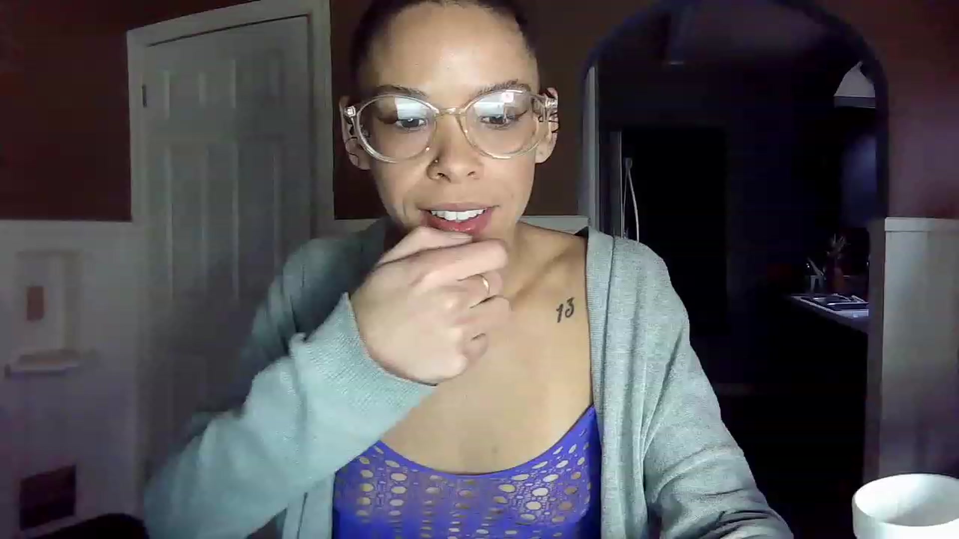 Gallery image thumbnail from SmileyAngel44's myfreecams stream on, 12/30/2022, 13:28 image 12 of 20