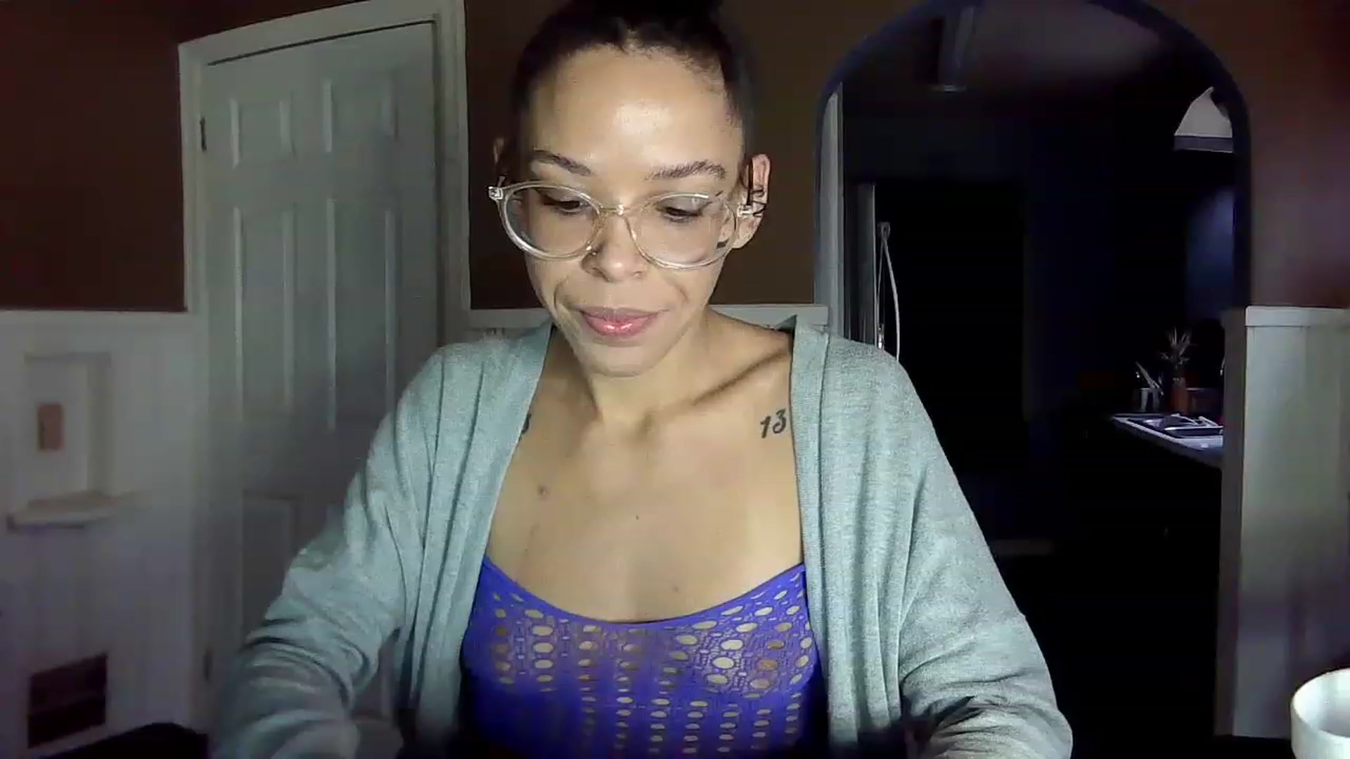 Gallery image thumbnail from SmileyAngel44's myfreecams stream on, 12/30/2022, 13:28 image 16 of 20
