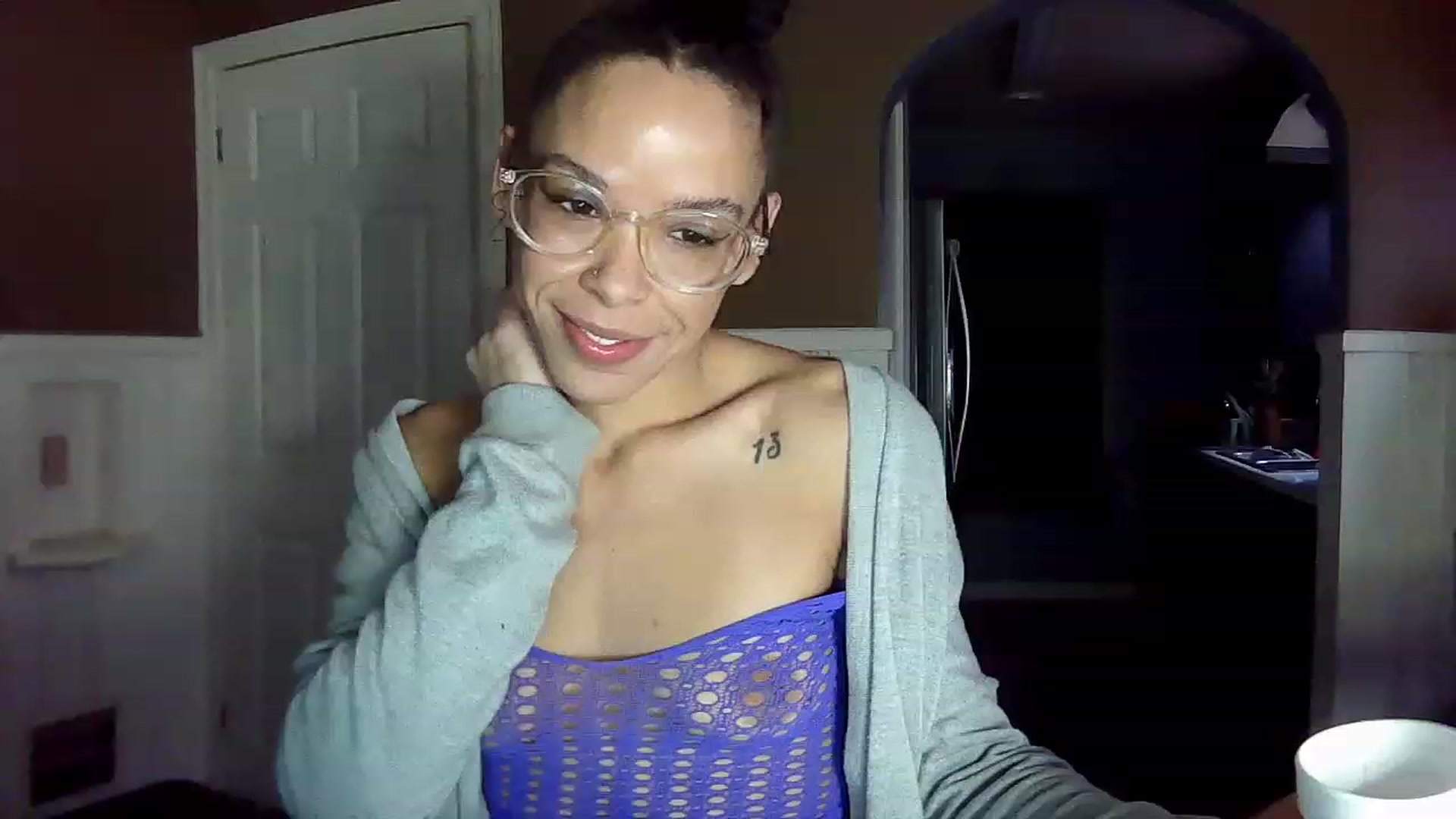 Gallery image thumbnail from SmileyAngel44's myfreecams stream on, 12/30/2022, 13:28 image 1 of 20