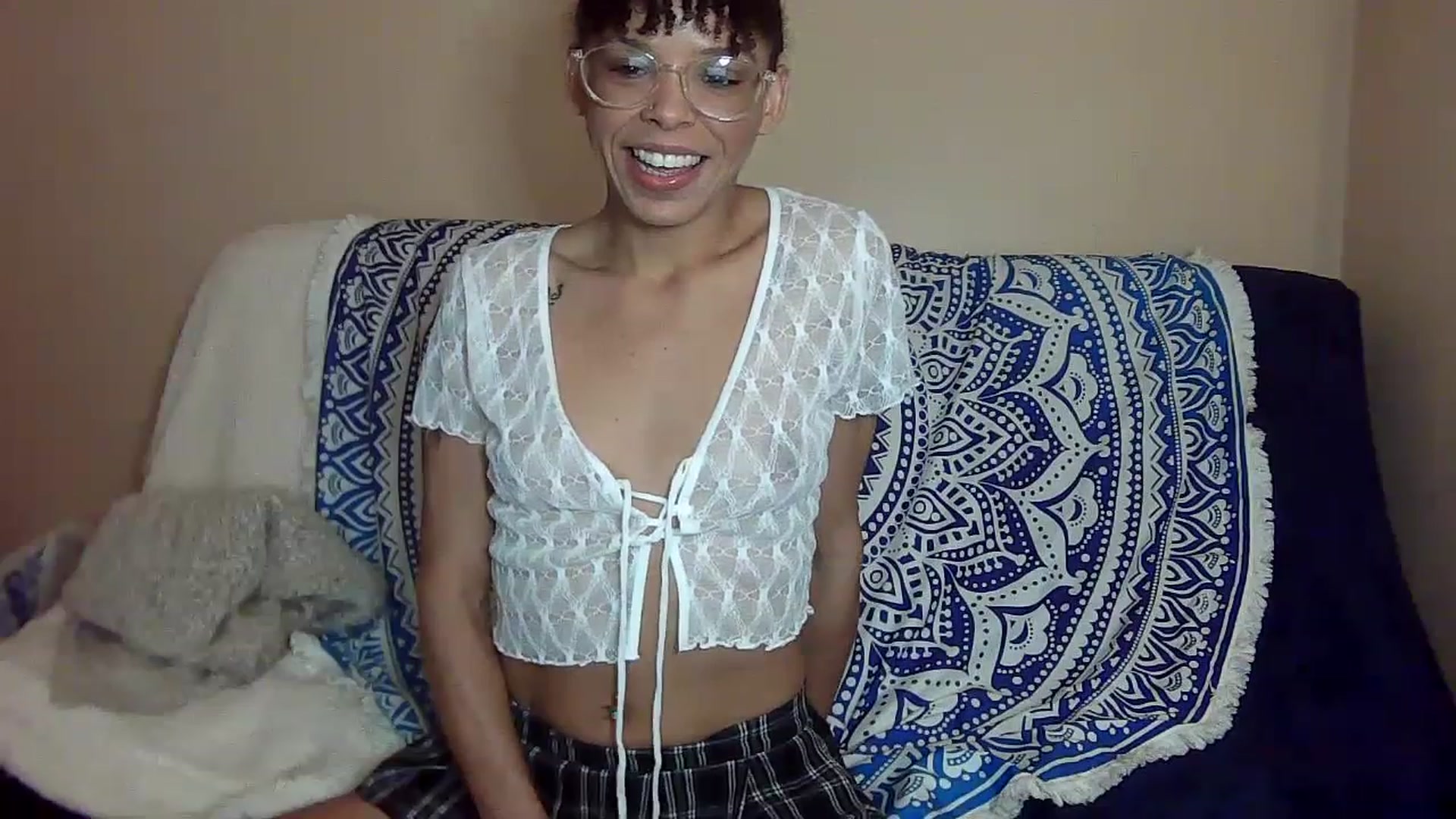 Gallery image thumbnail from SmileyAngel44's myfreecams stream on, 03/09/2023, 14:50 image 7 of 20